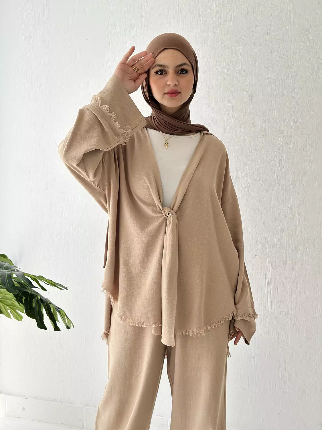 Front Knot Linen Set In Café hover image