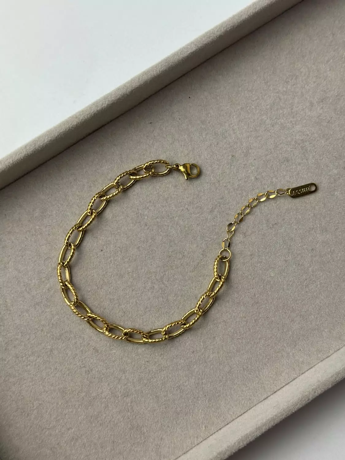 Gold Bracelet 4 image