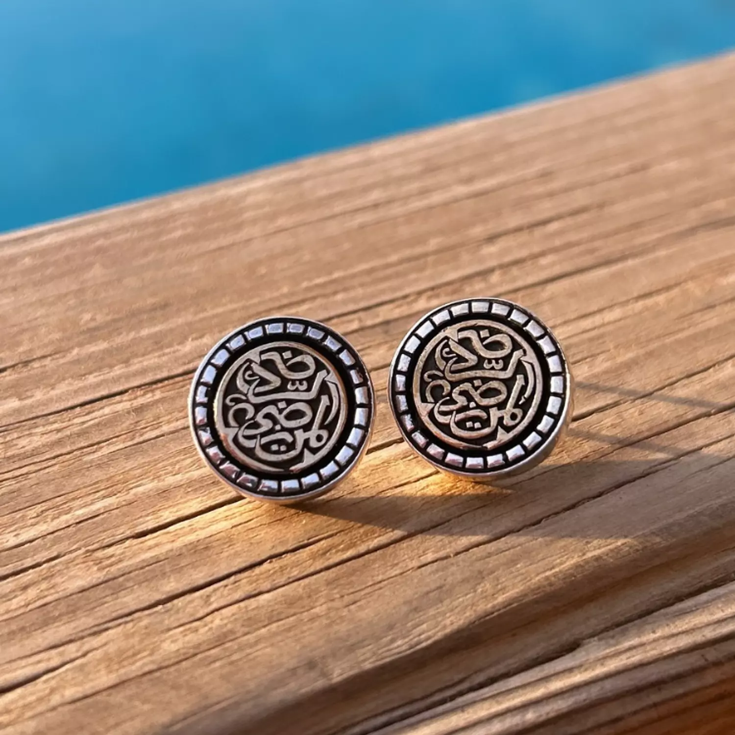 الرضى لمن يرضى Earring image