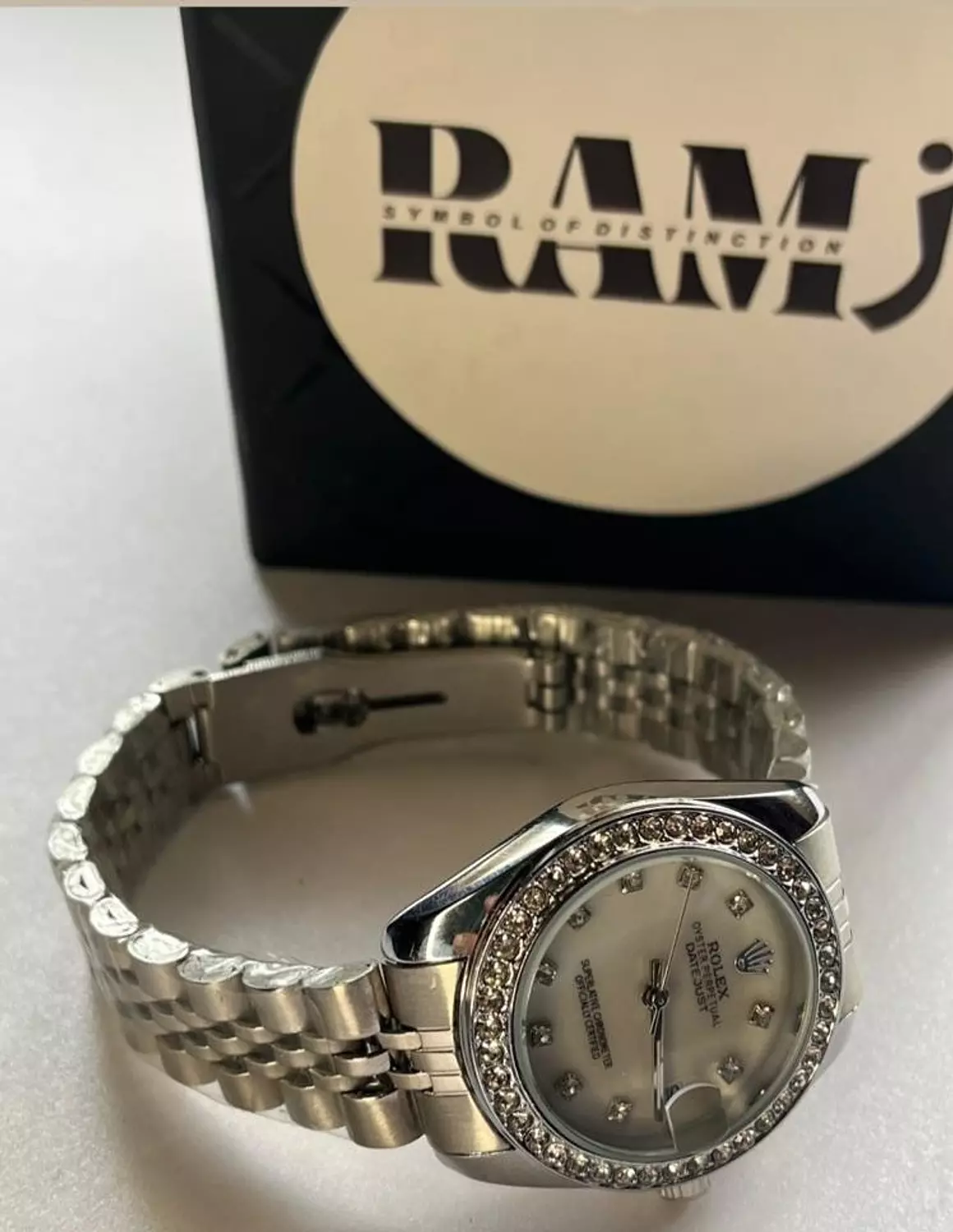 <p style="text-align: center"><span style="color: rgb(30, 41, 59)"><strong>Rolex</strong></span></p>