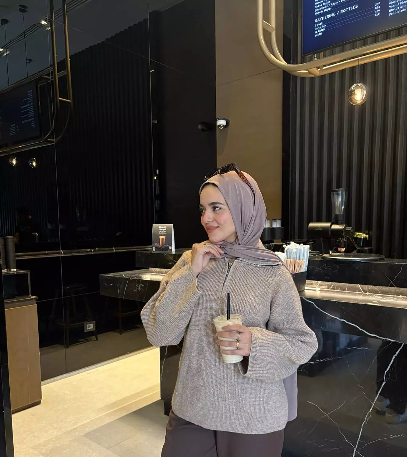 ZIPPER SWEATER image