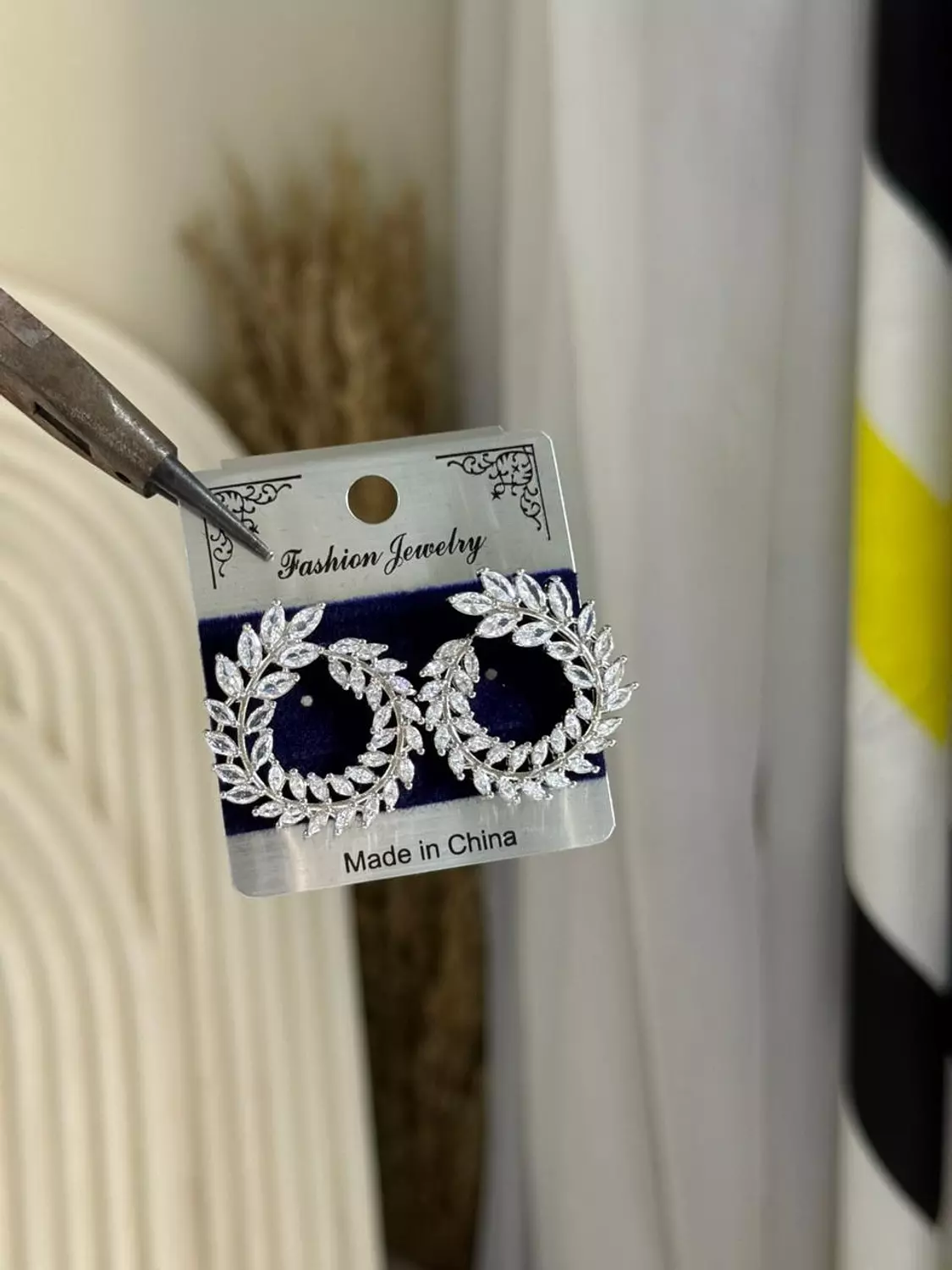 Elegant earring  image