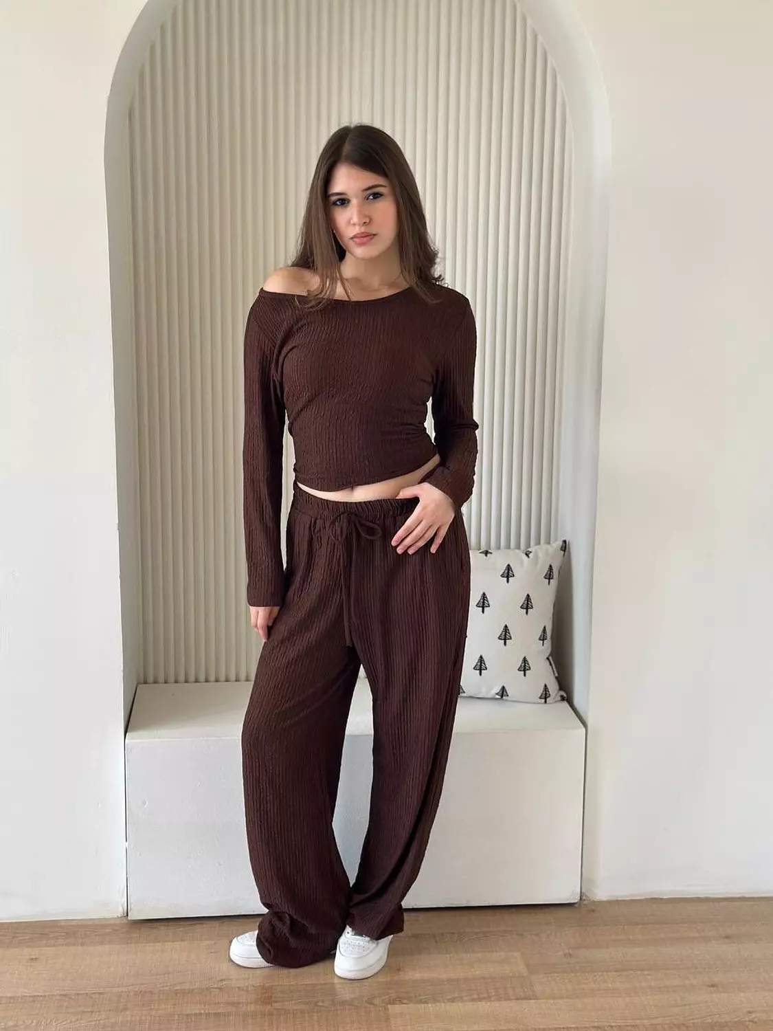 Crinkled Off-Shoulder Stretch Knit Set   5