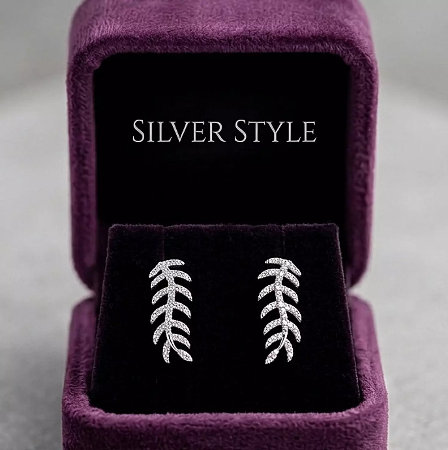 Leaf earrings image