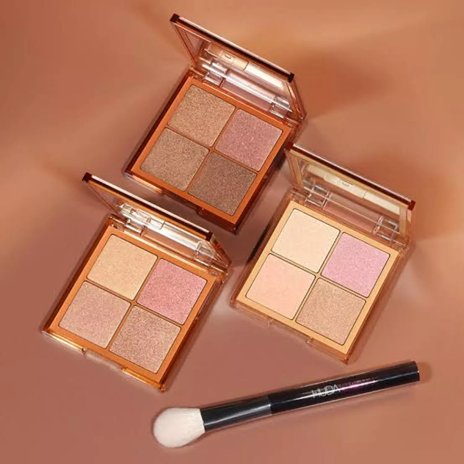 huda beauty Mini Glow Obsessions Highlighter Face Palette medium 2
