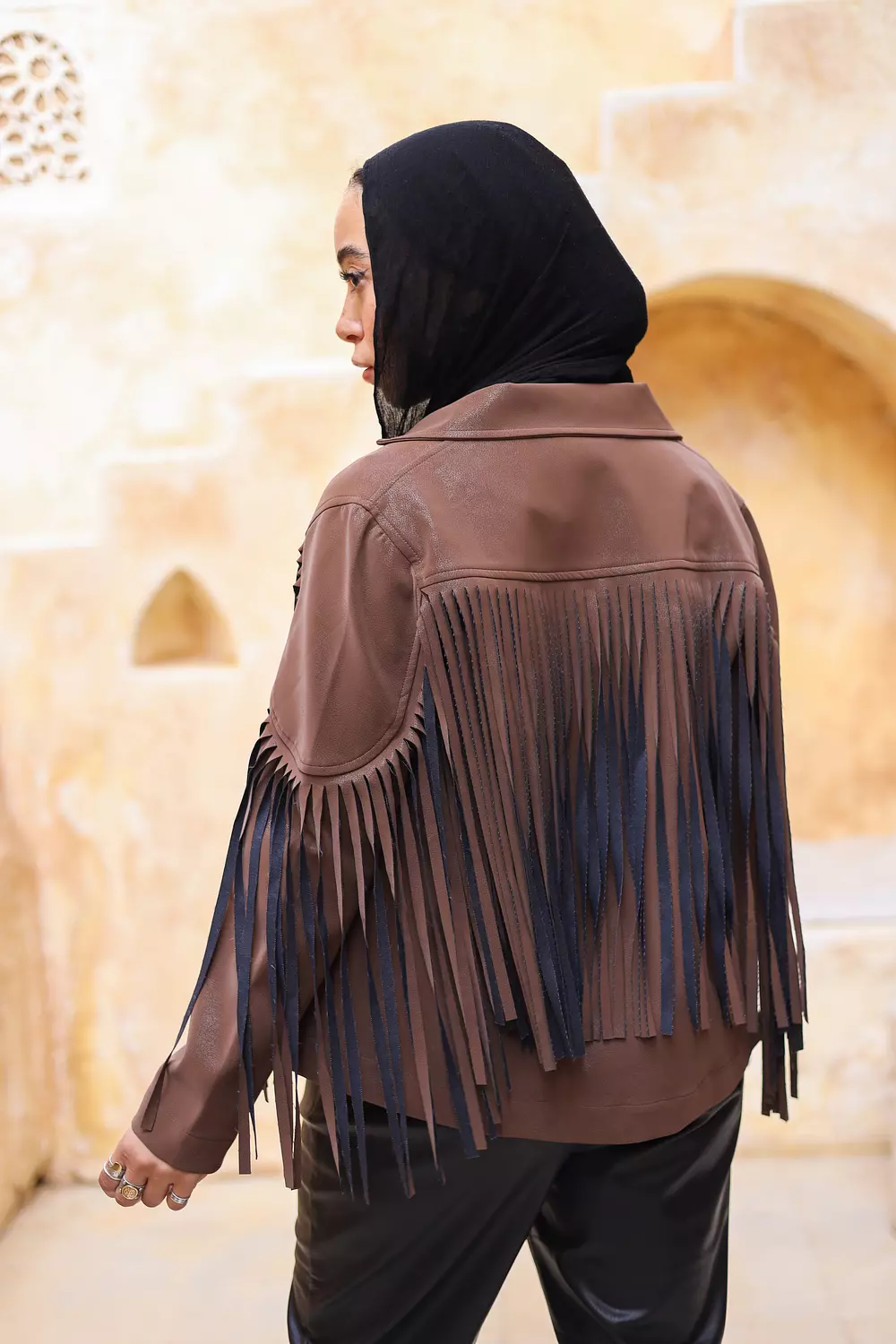 FRINGES JACKET IN BROWN 2