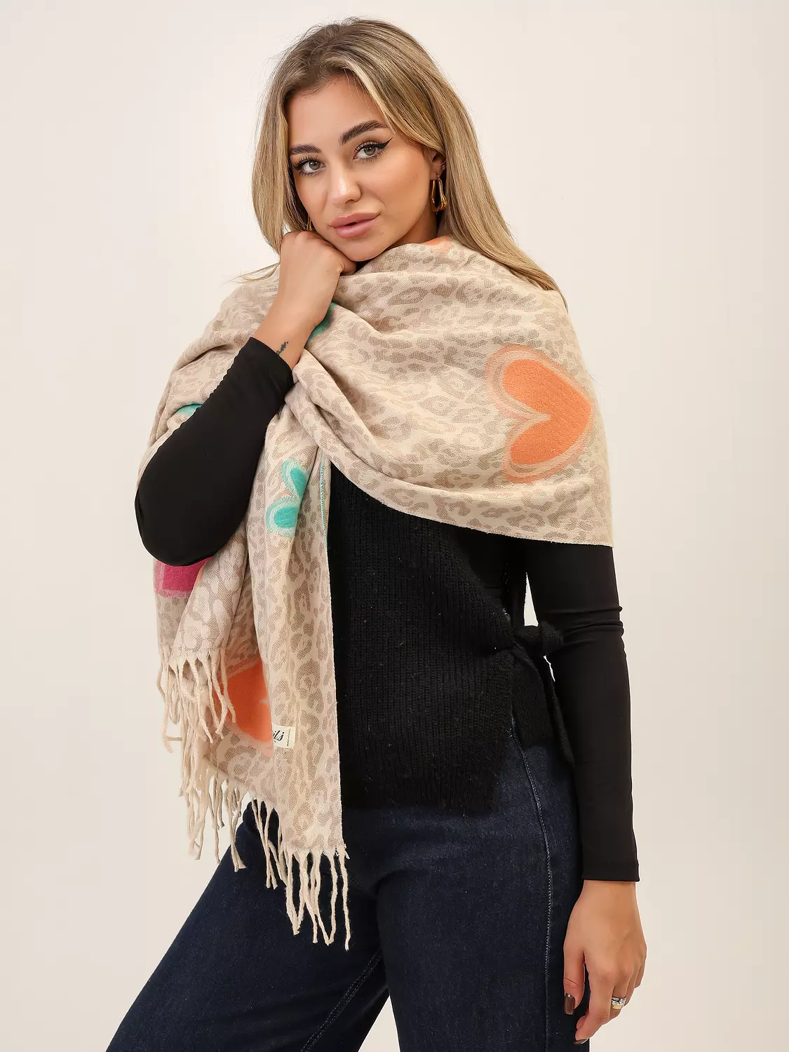Heart SHAWL hover image