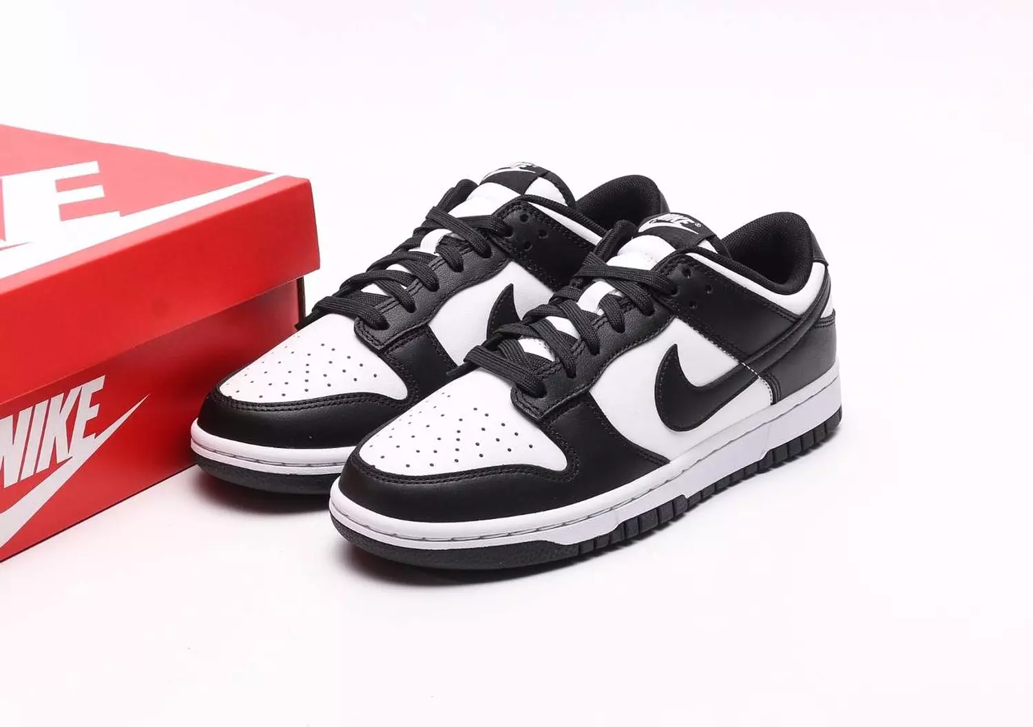 Nike Dunk Low Retro White Black Panda 1