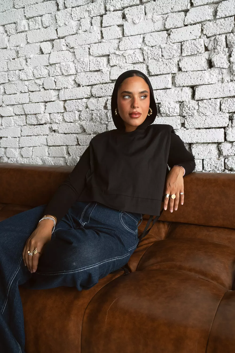 <p style="text-align: center"><span style="color: #000">The Bold Black Top</span></p>