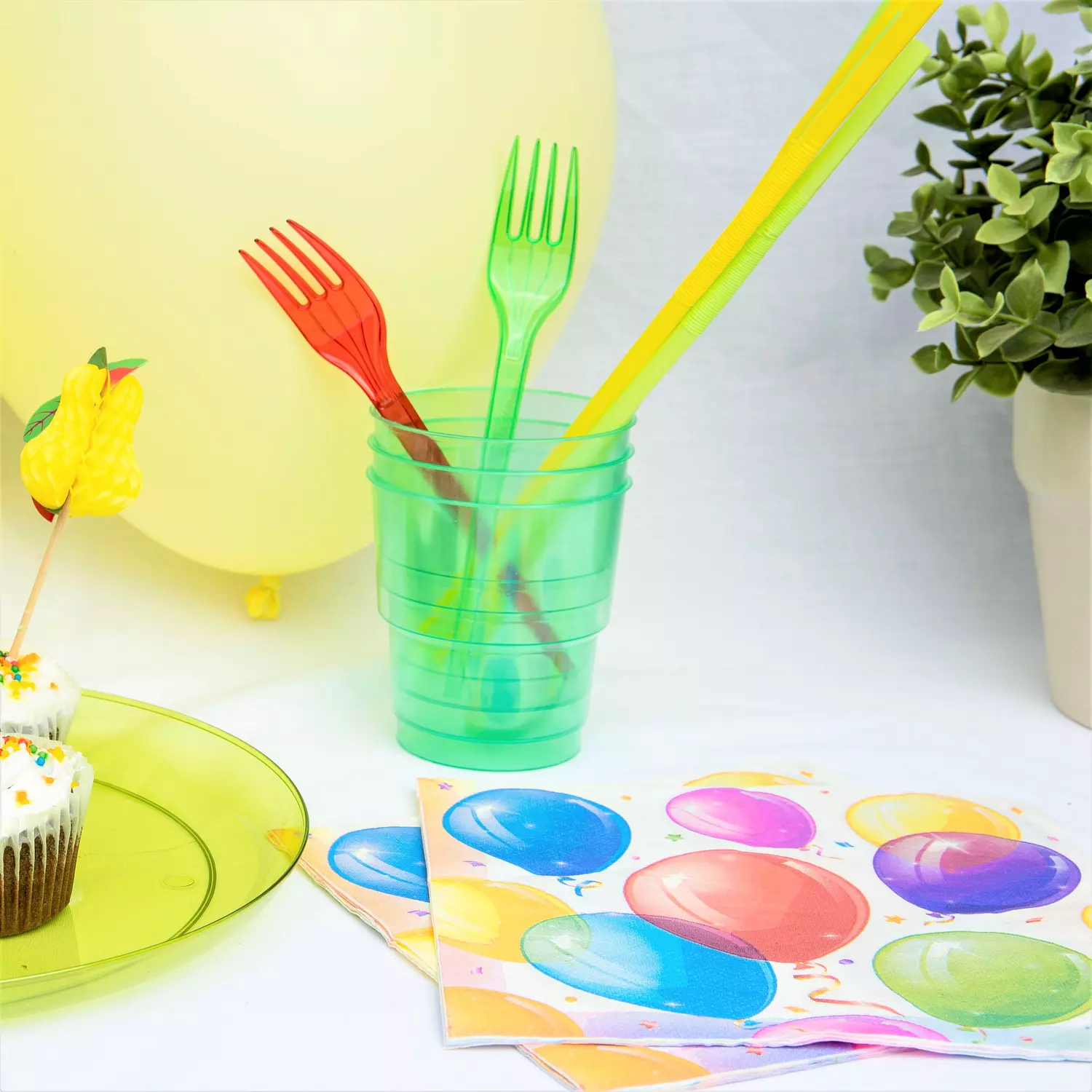 Green Plastic Forks 3