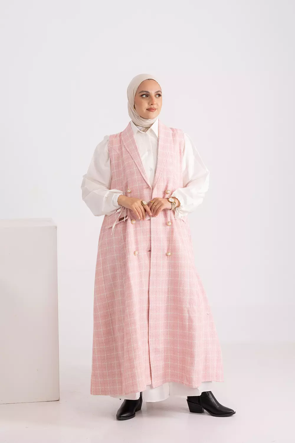Velora Long Vest image