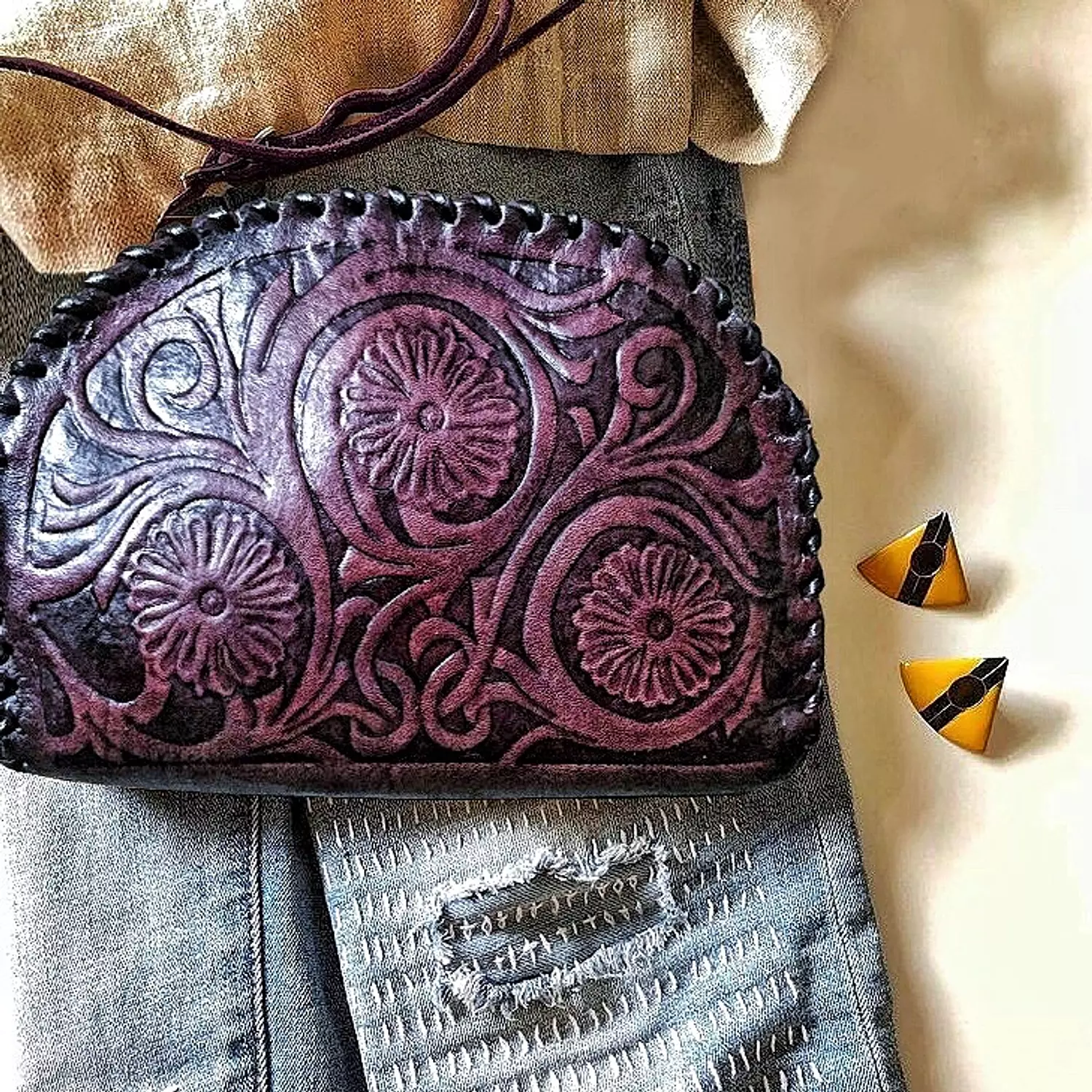 Floral Taco tooled leather bag zipped 3
