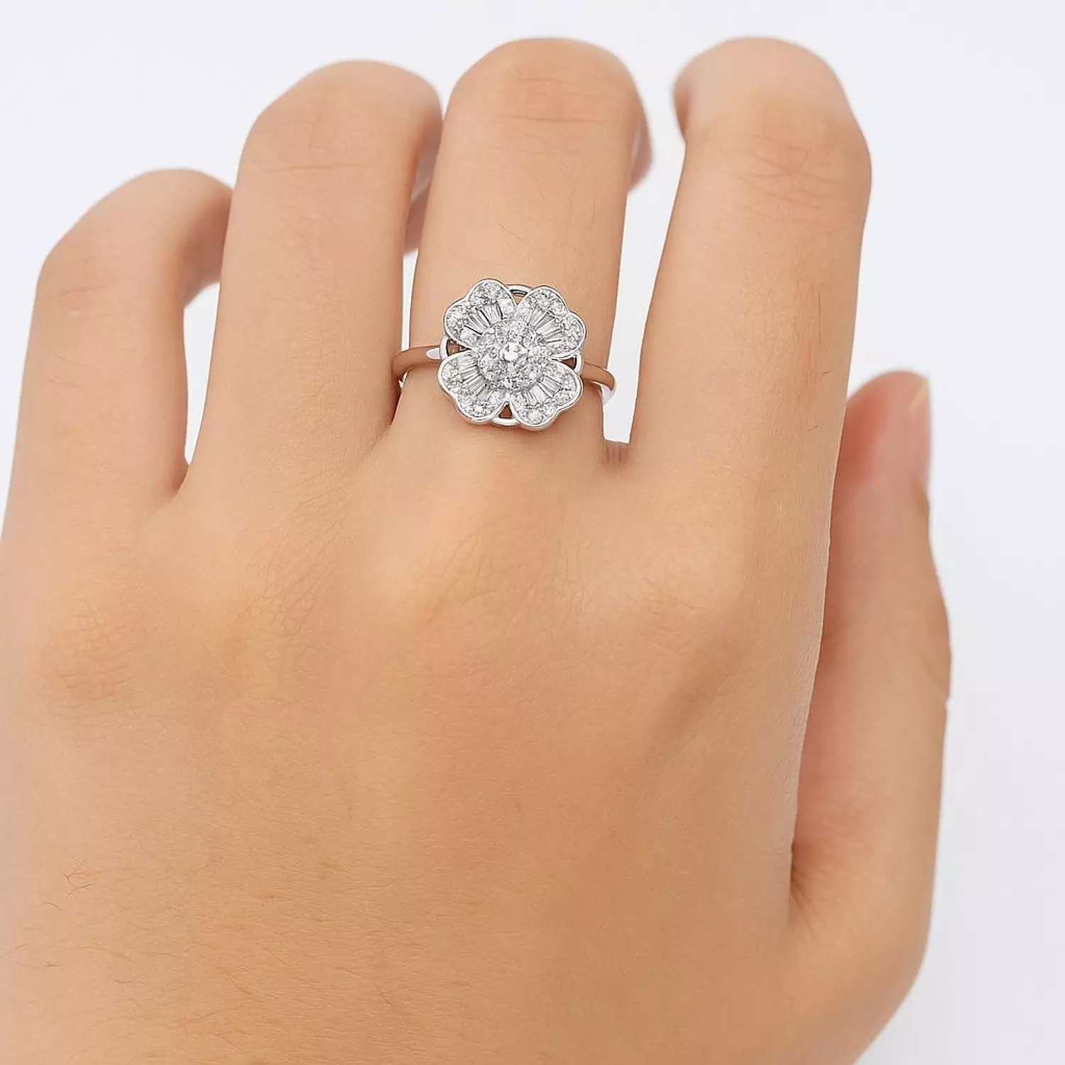 Silver Ring Flower 1