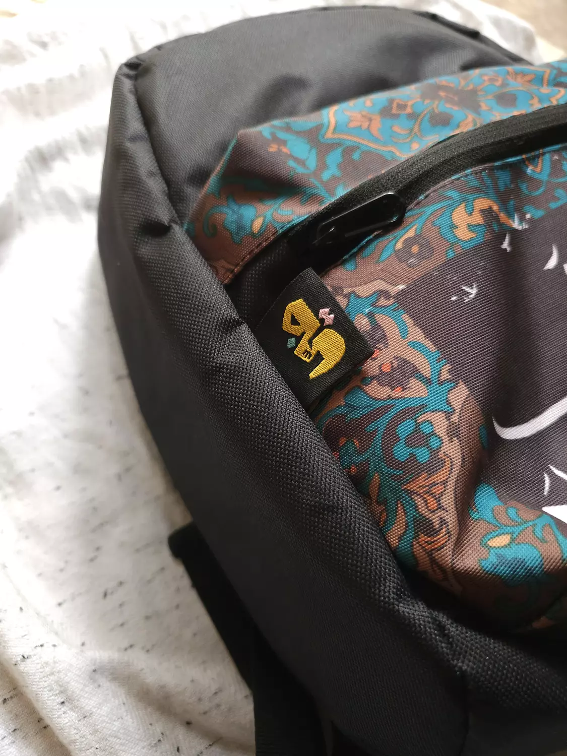 فالزم طريق السائرين إلى العلا٢/شنطة hover image