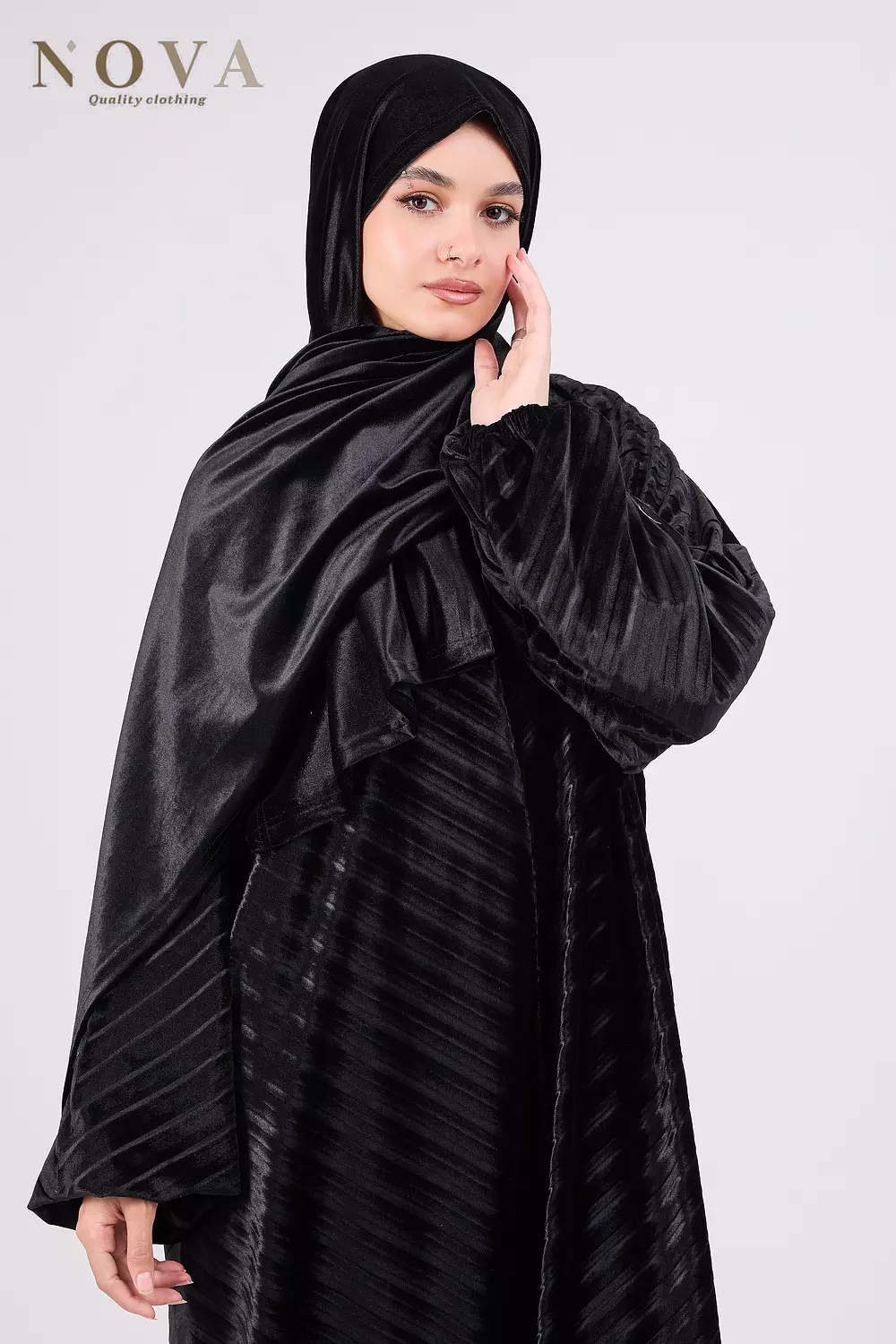 Black pleated velvet  4