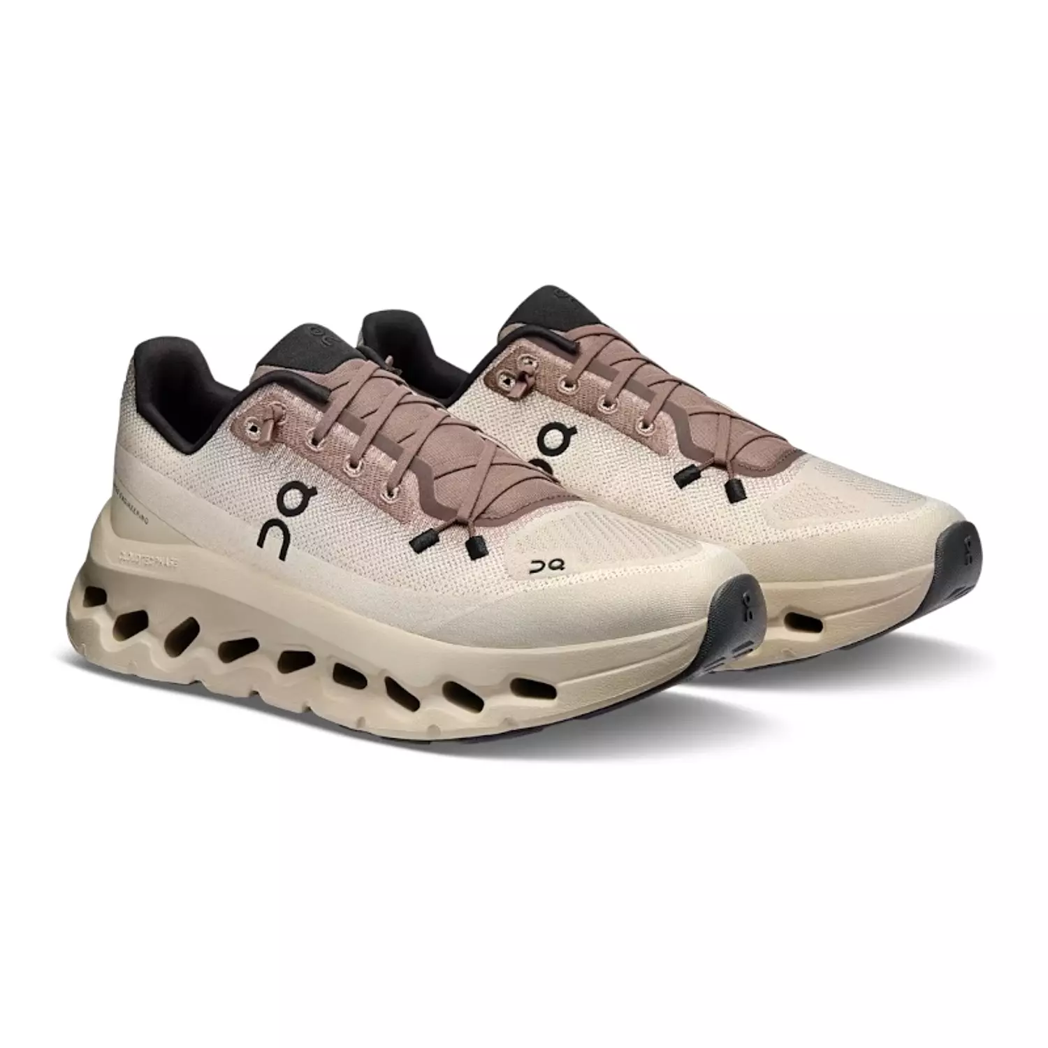 On Running cloudtilt clove sand 4