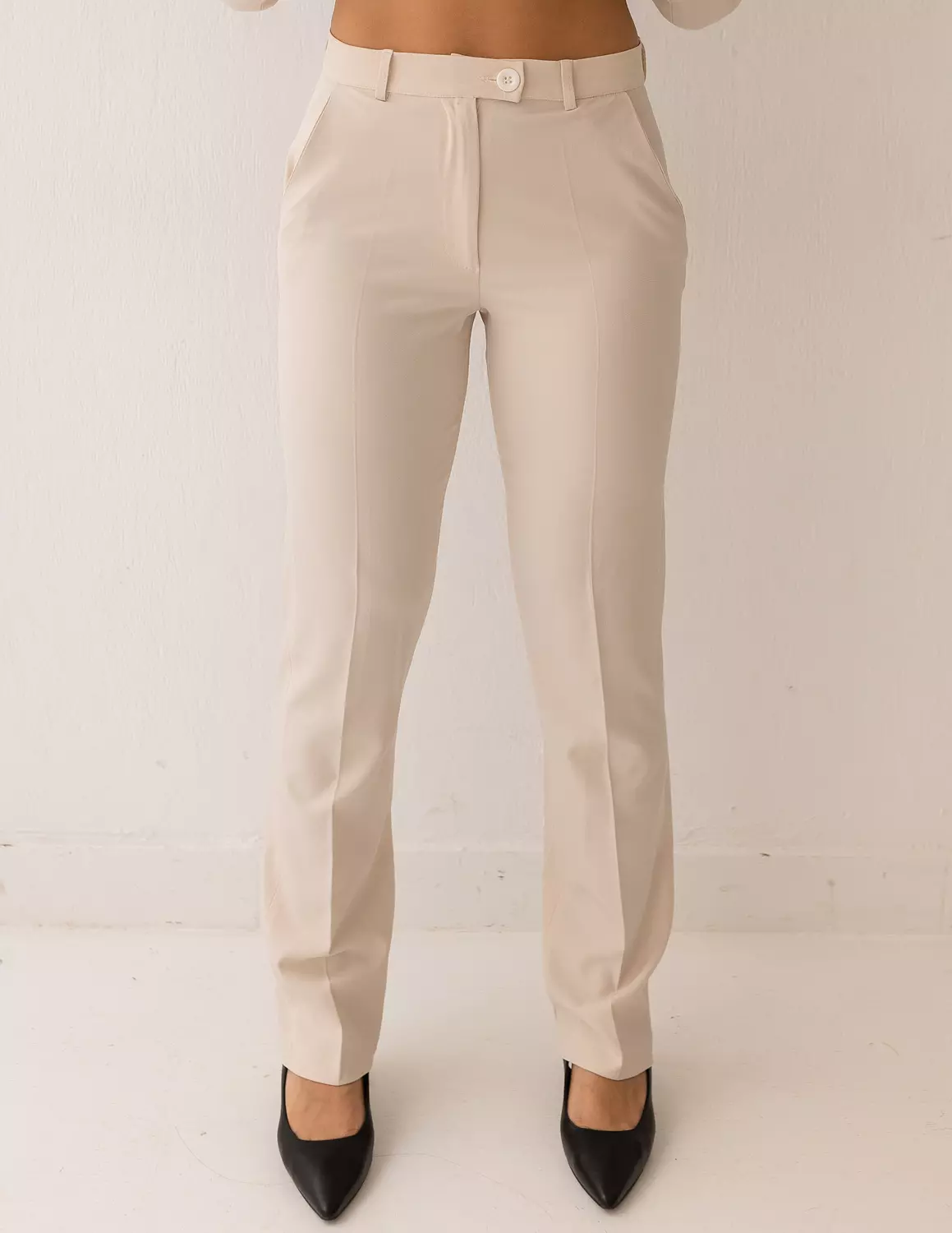Soft Cream straight pants  image