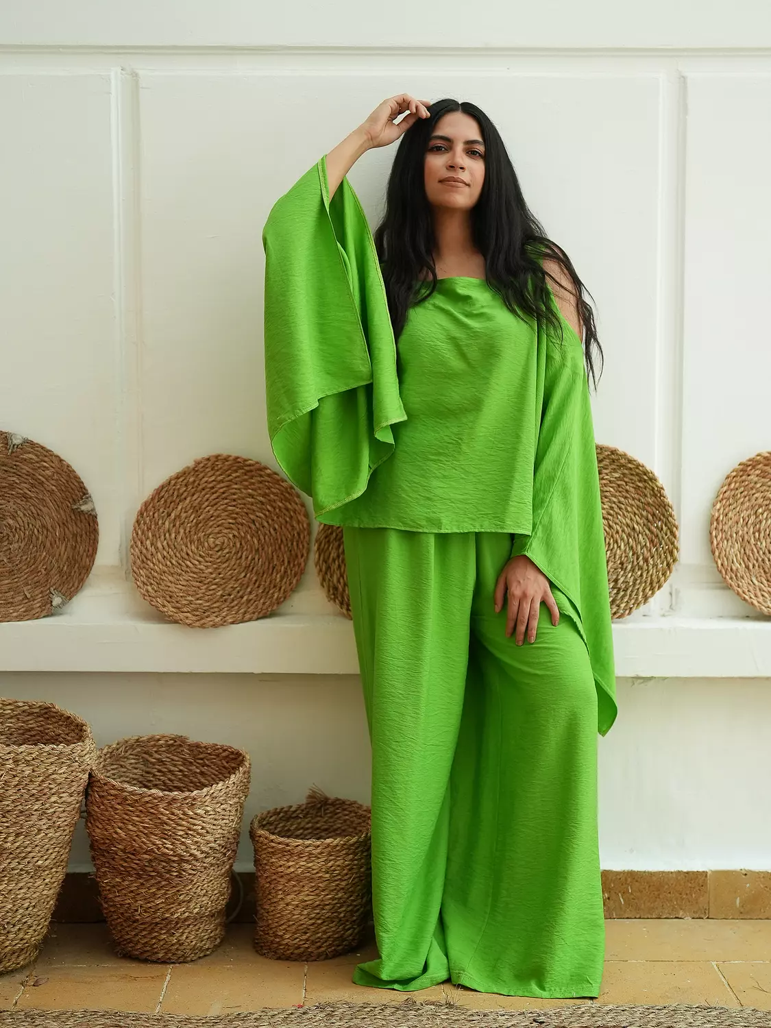 LEAFY GREEN WOMAN CUT SET image