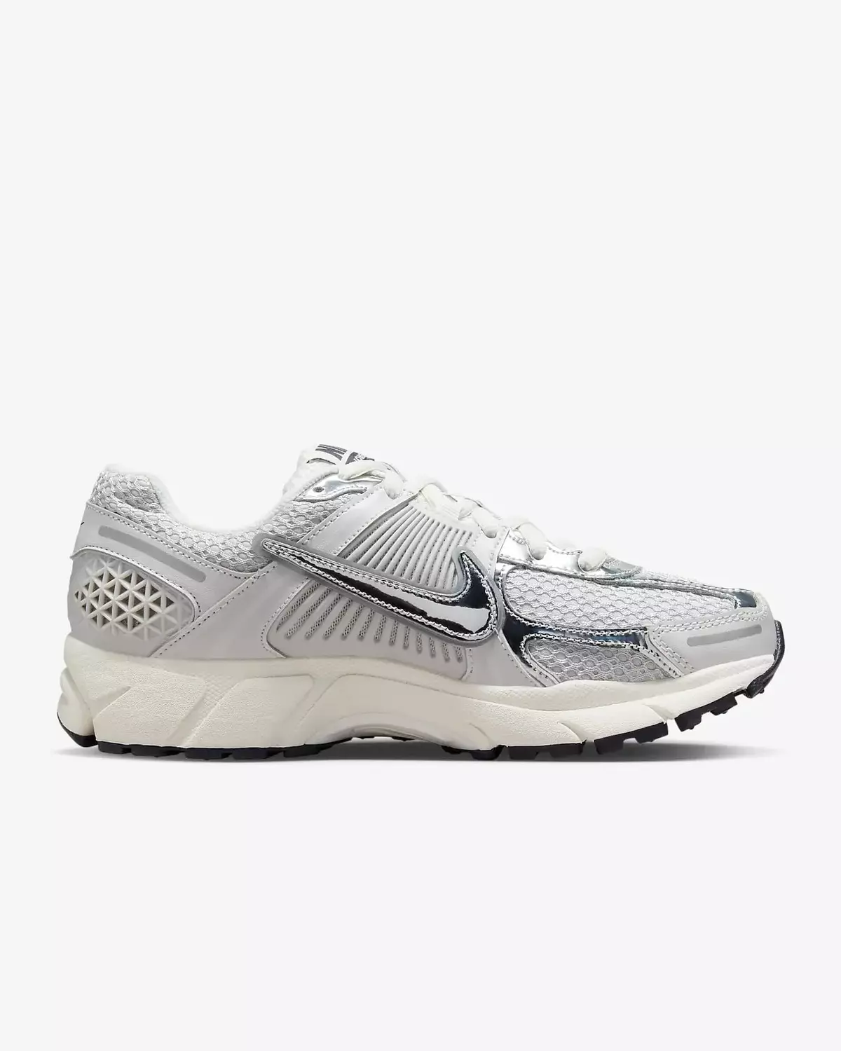 Nike Zoom Vomero 5 ‘Photon Dust Metallic Silver’ image