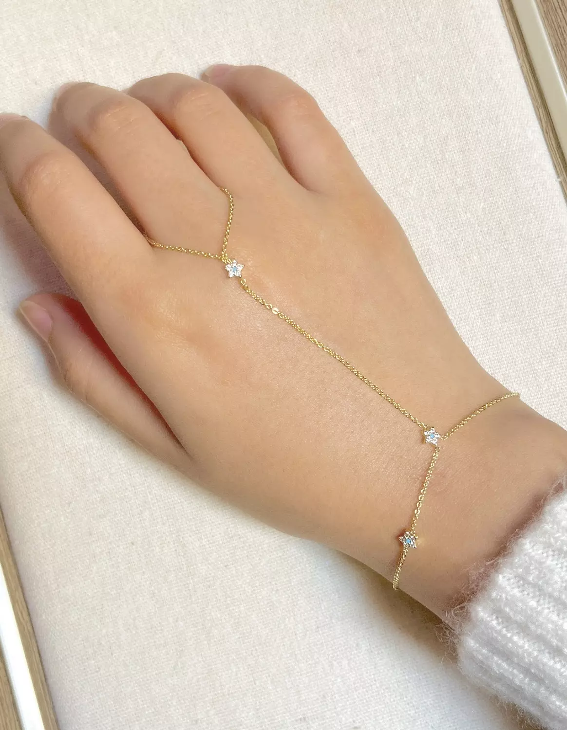 Sky Hand Chain  image
