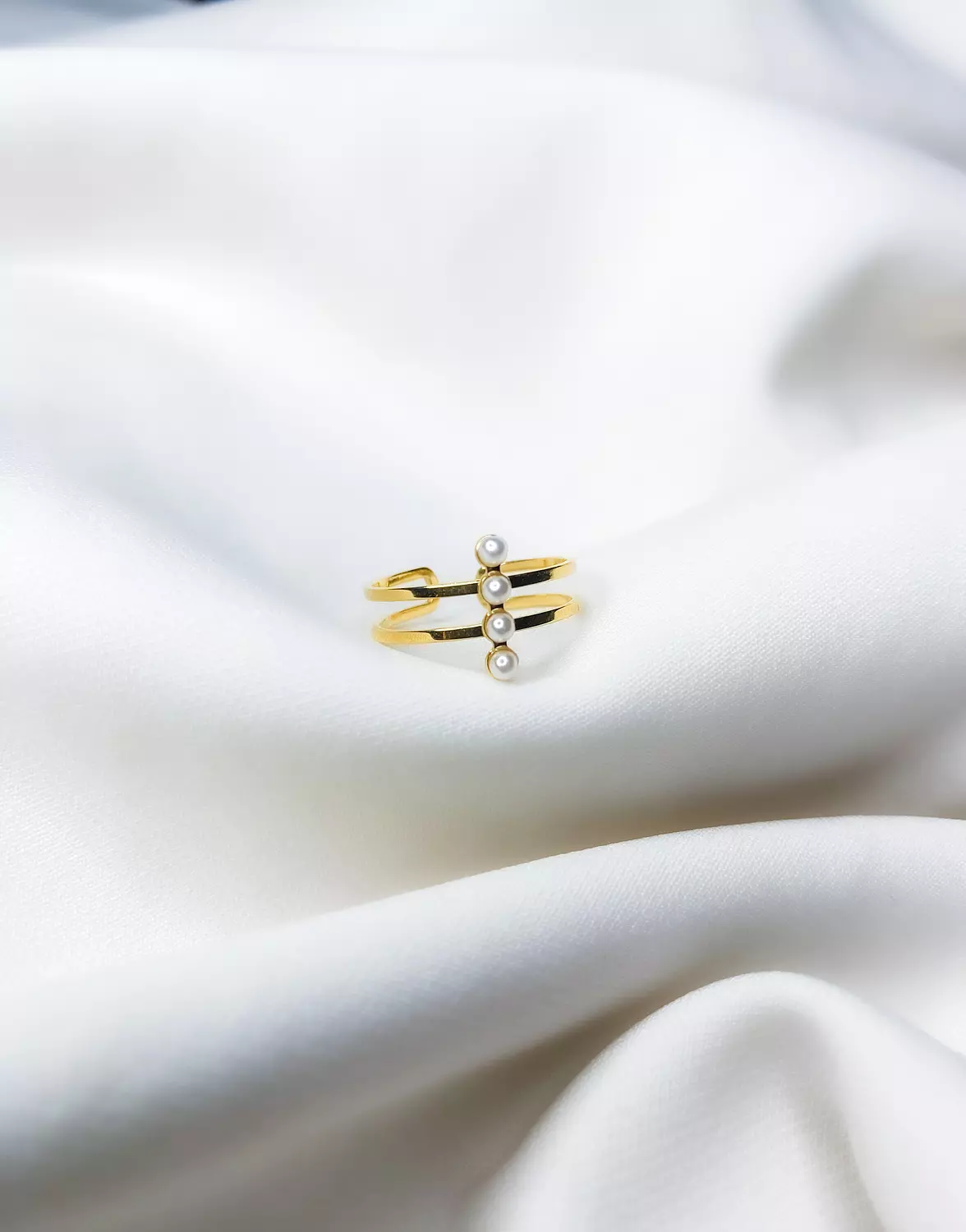 Pearl stack Ring image
