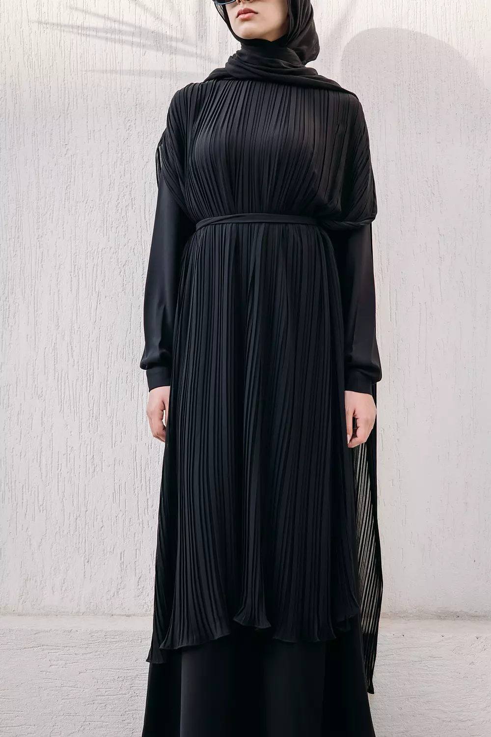 Night Blooming Abaya in Black 2