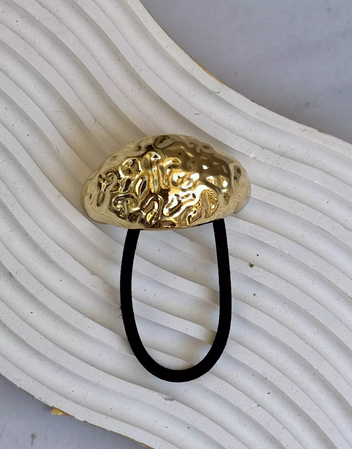 Gold scrunchie 4 1
