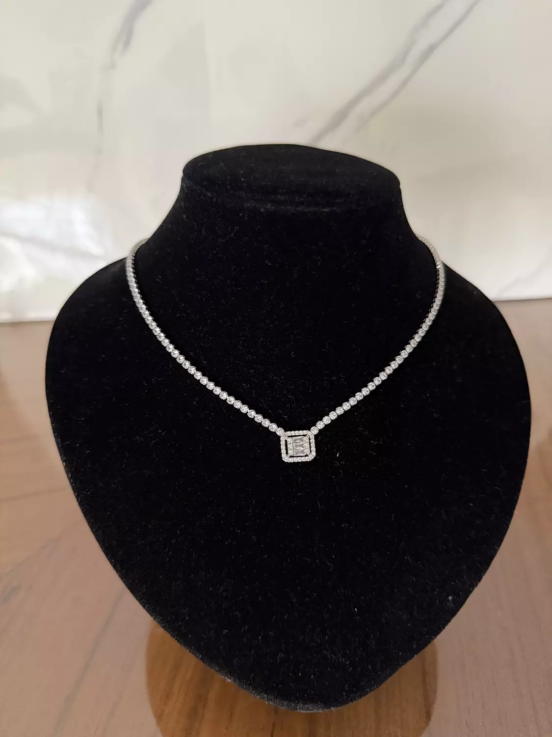 Zircon square Necklace image