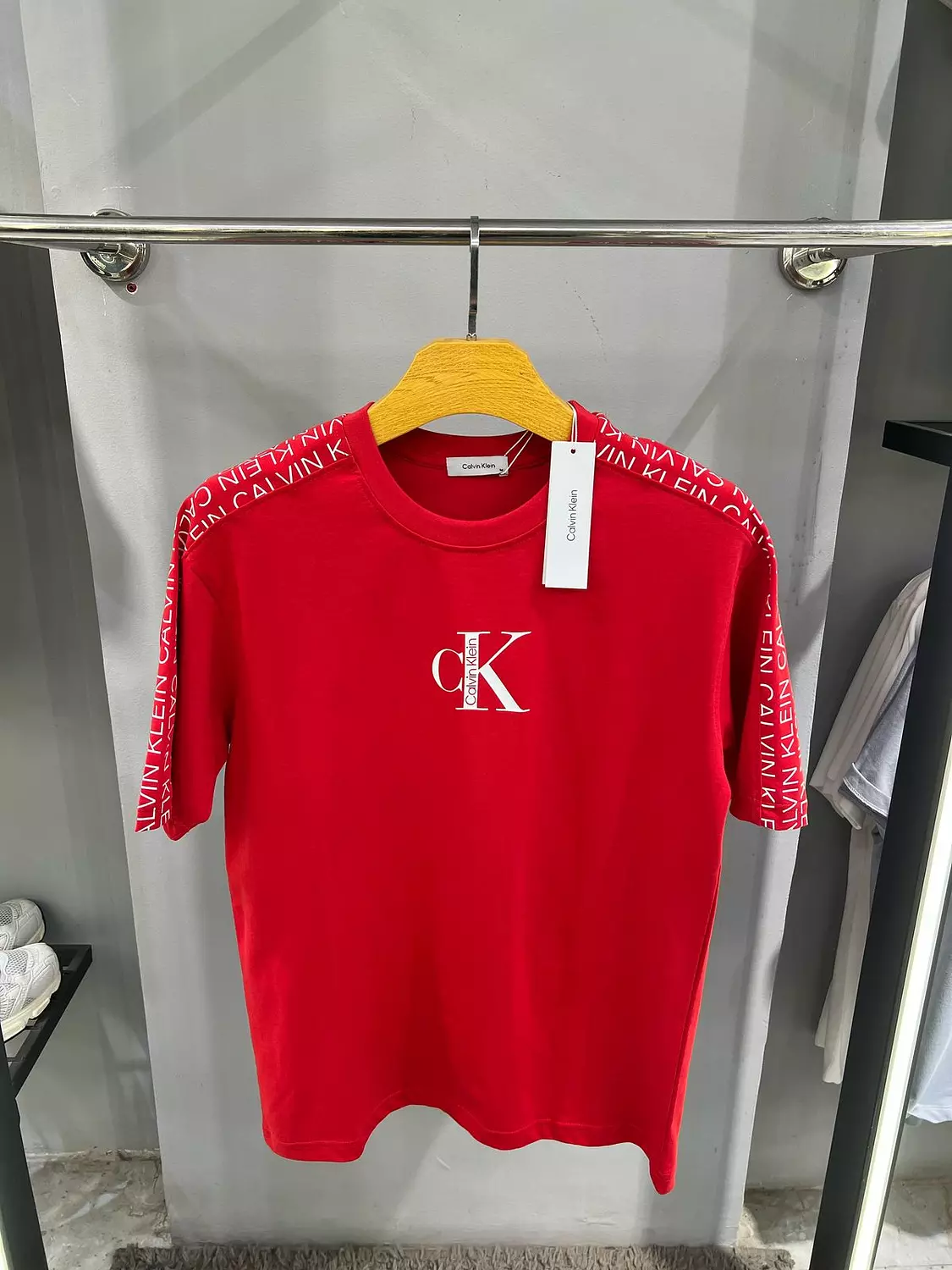 CALVIN KLIEN TSHIRT / 12390 3