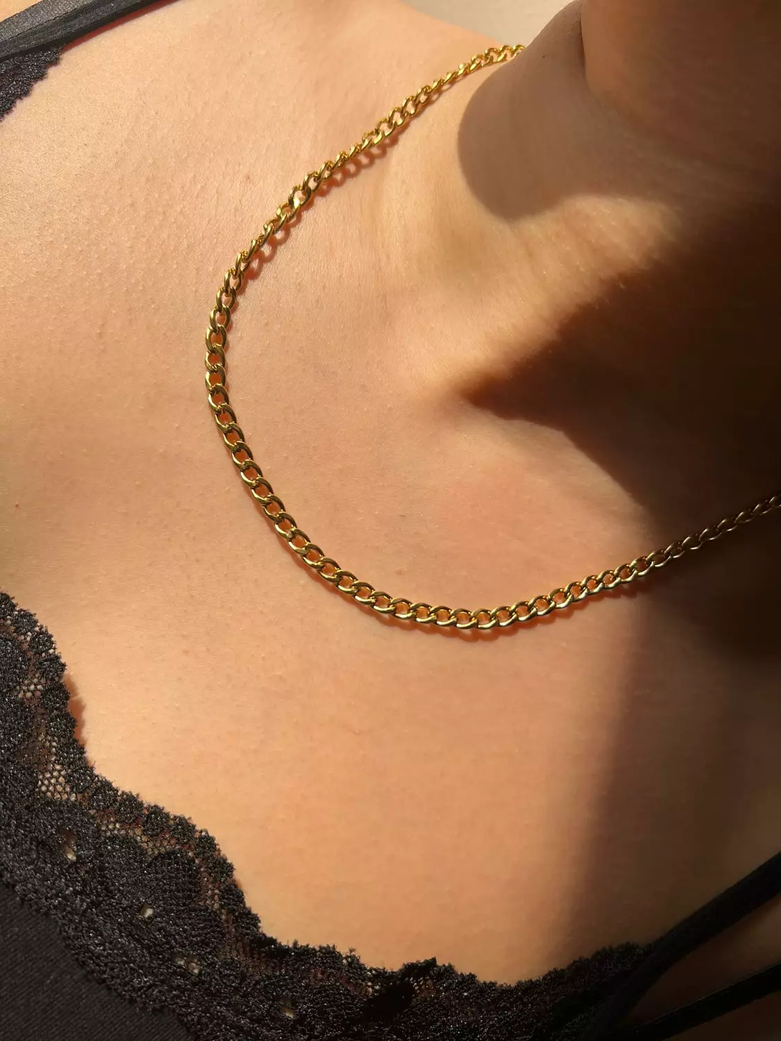 Curb chain image