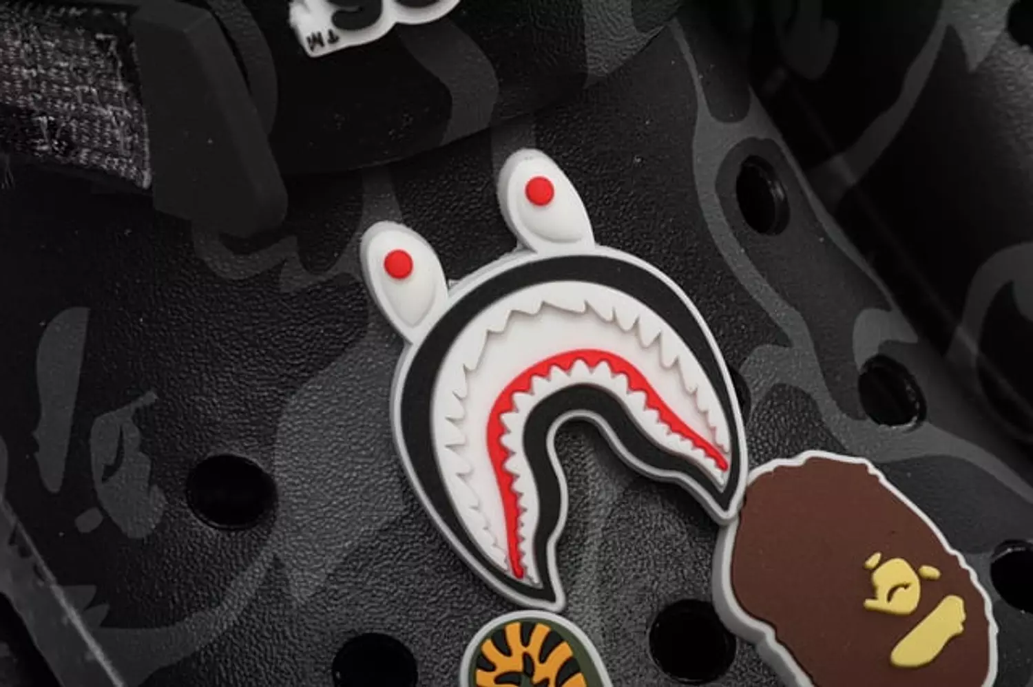 BAPE x Crocs Classic Clog  2