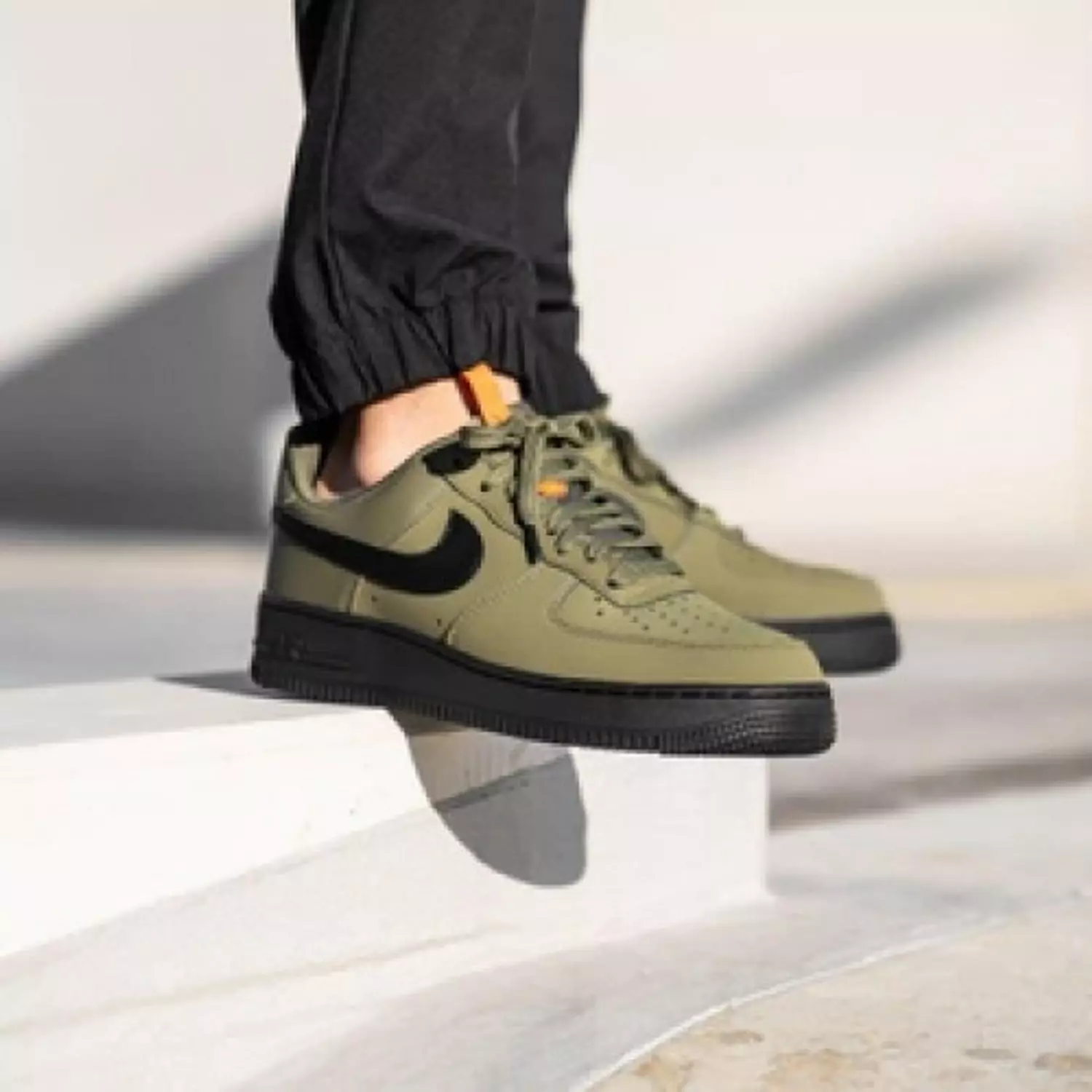 Nike Air Force Olive  9