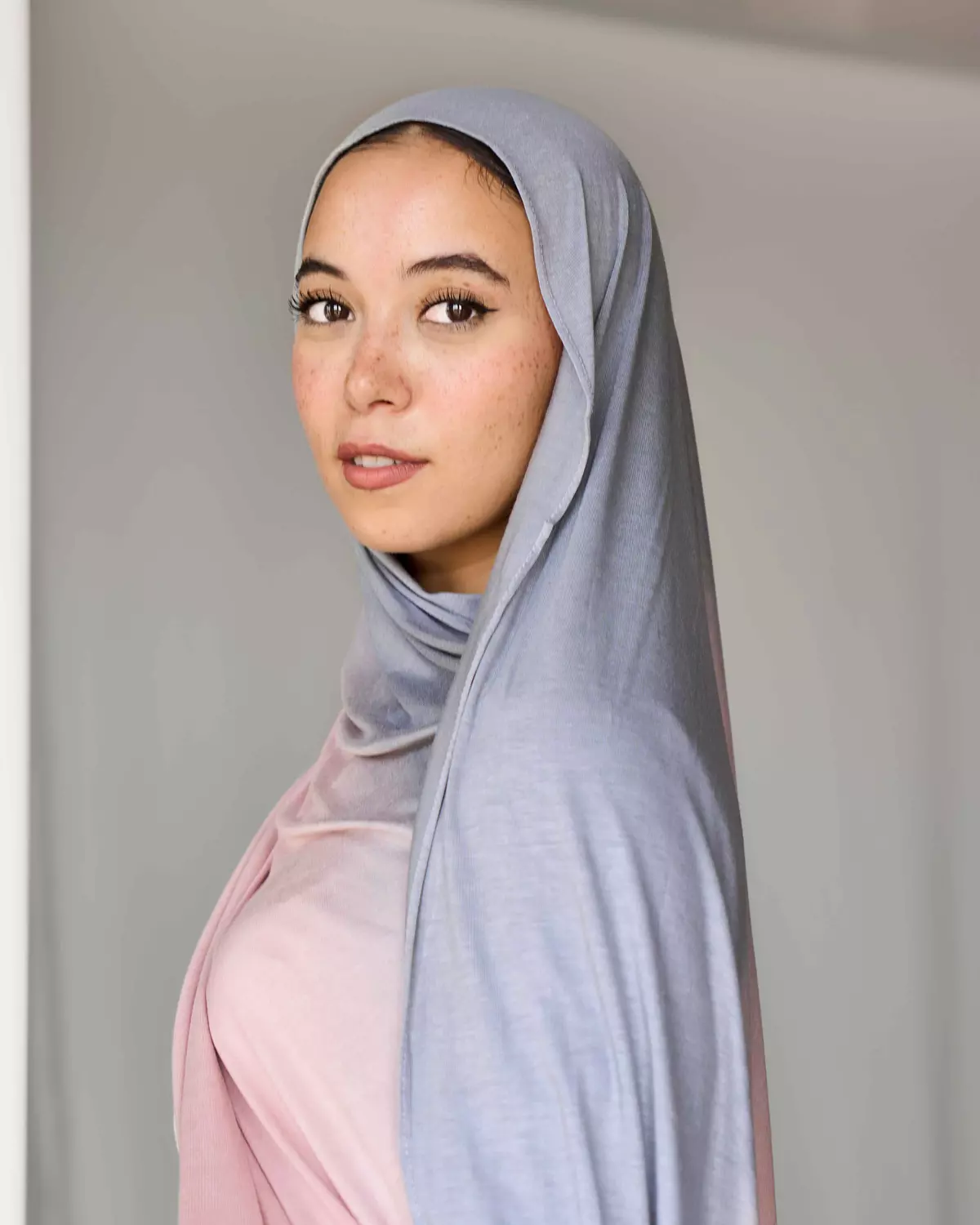 Pink Powder & Light Gray Ombre Jell hover image