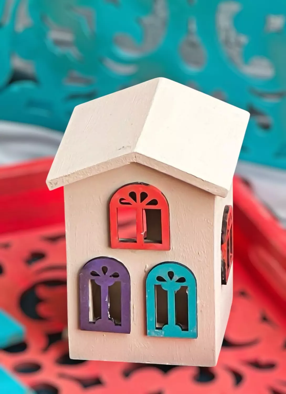 colorful small house decor image