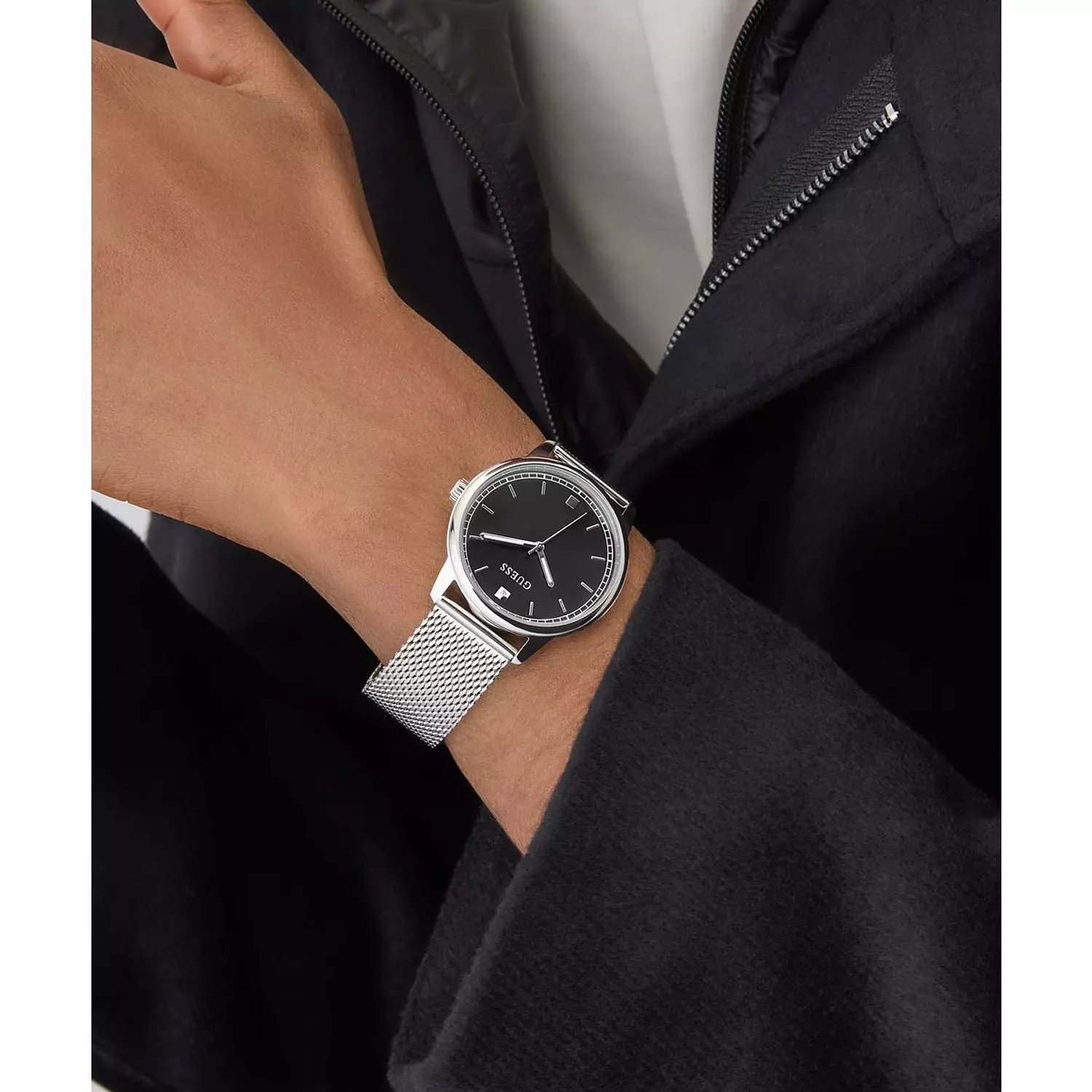 GUESS Mens Silver Tone Analog Watch Silver Tone Steel Mesh Bracelet GW0974G1 6