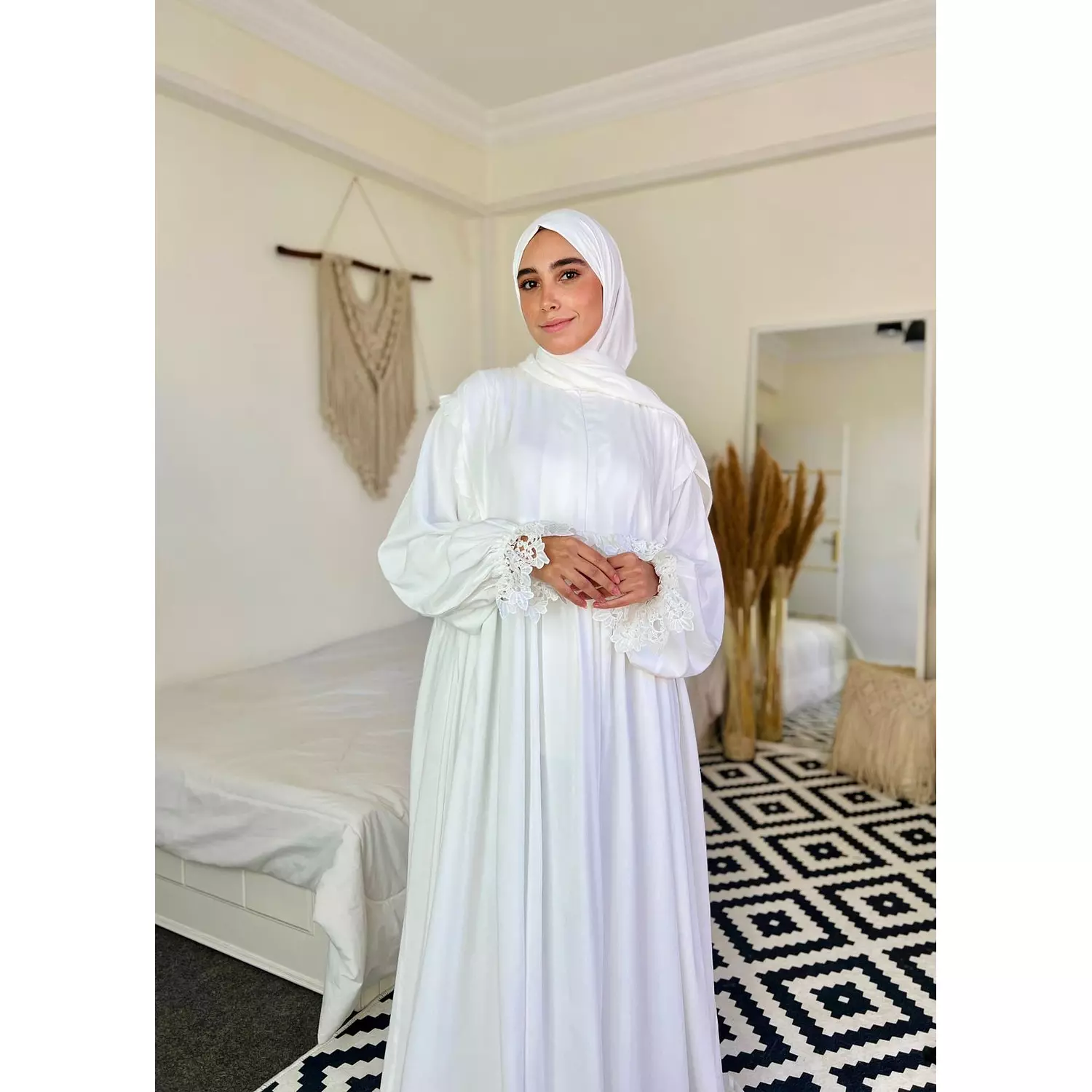 White Esdal  image