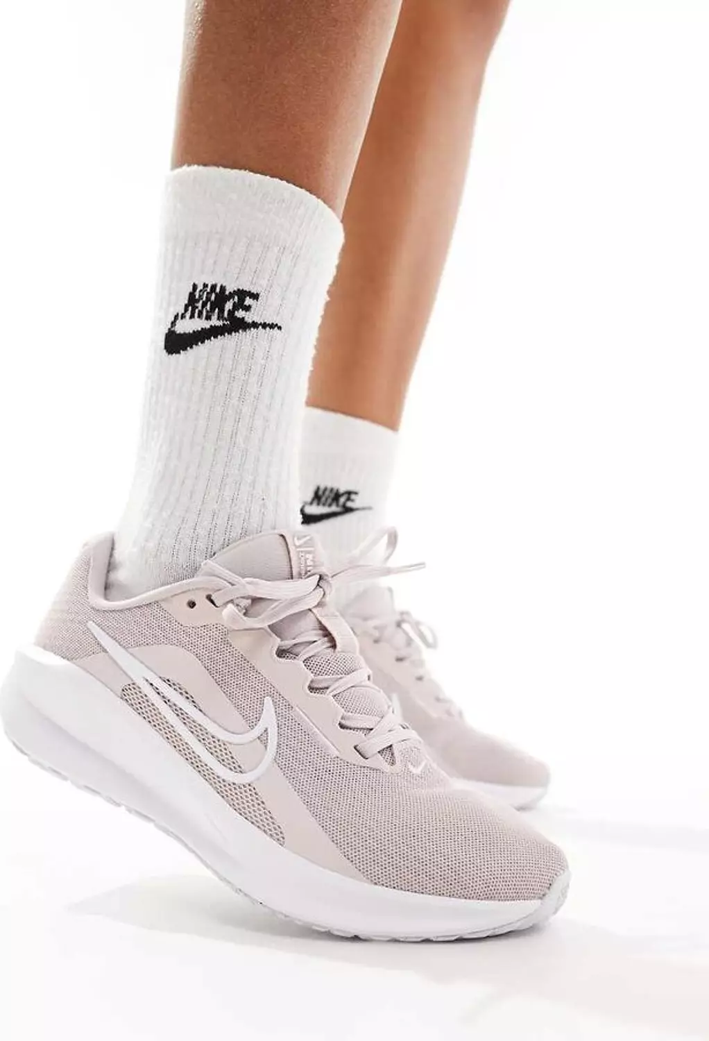 nike low sneakers downshifter 13 image