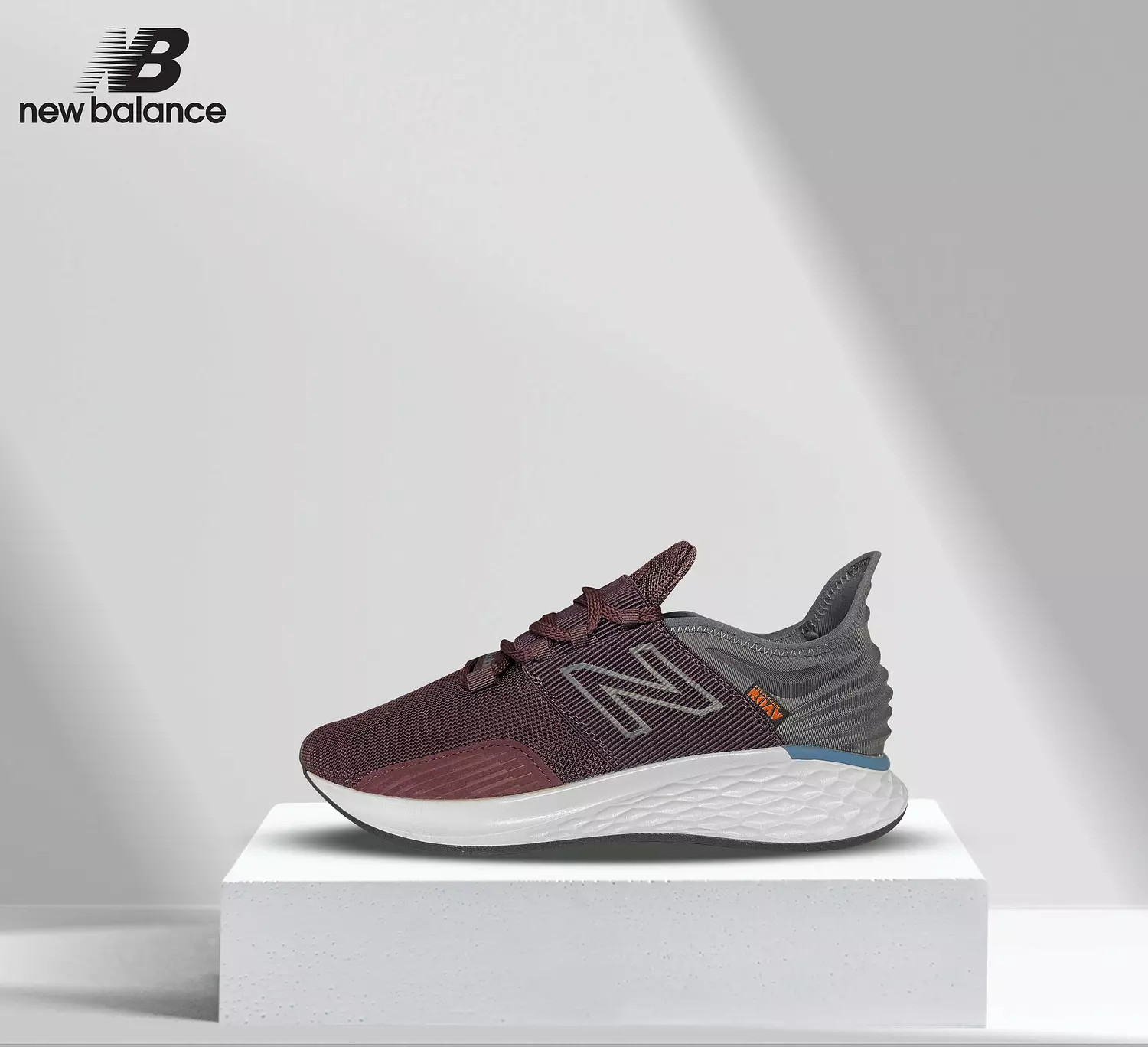 NEW BALANCE - RUNNING SHOES 3