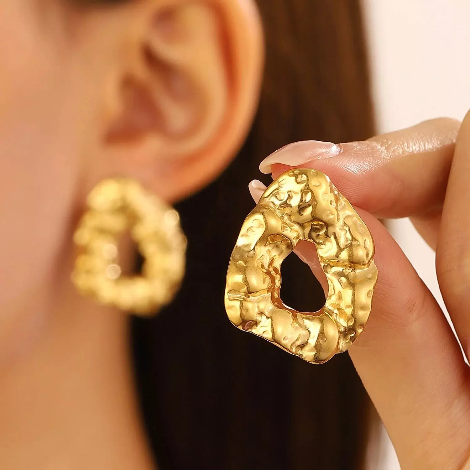 Retro earrings image