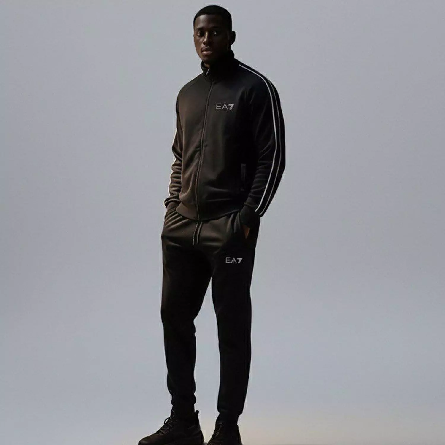 Tracksuit Ea7 7fr image
