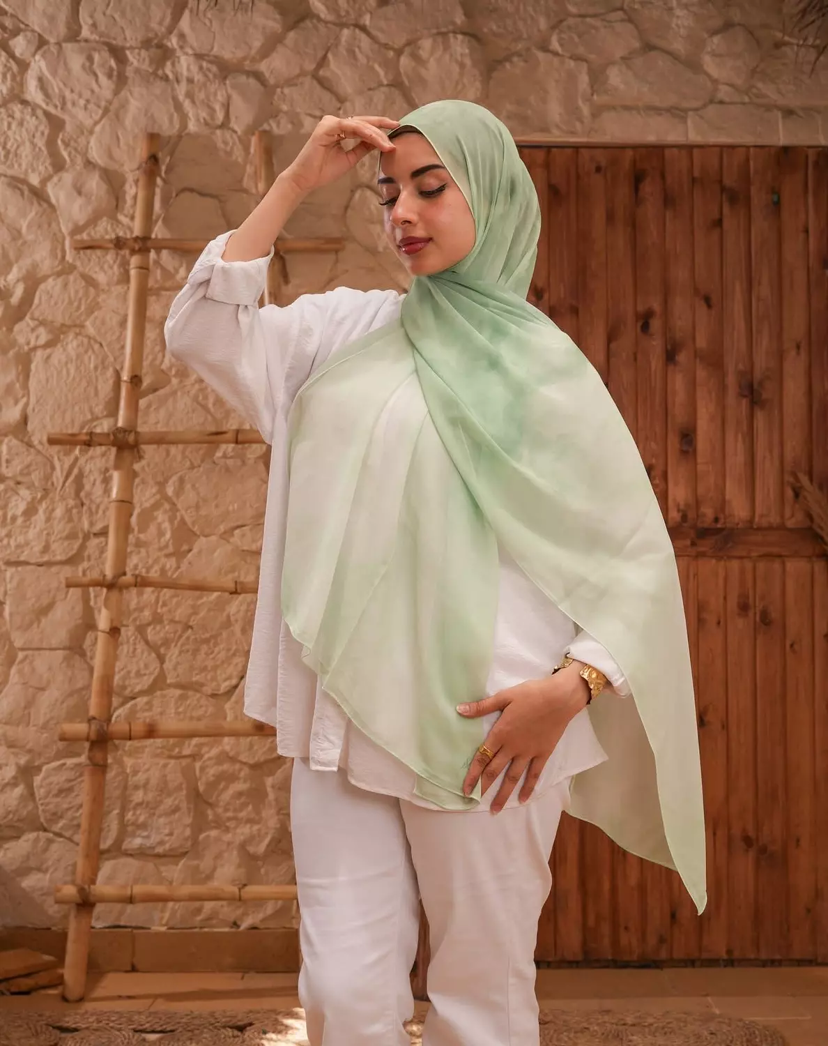 Mint marble in modal image