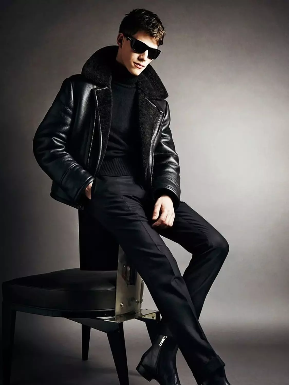 <h3><span style="color: #ffffff">Jacket</span></h3>