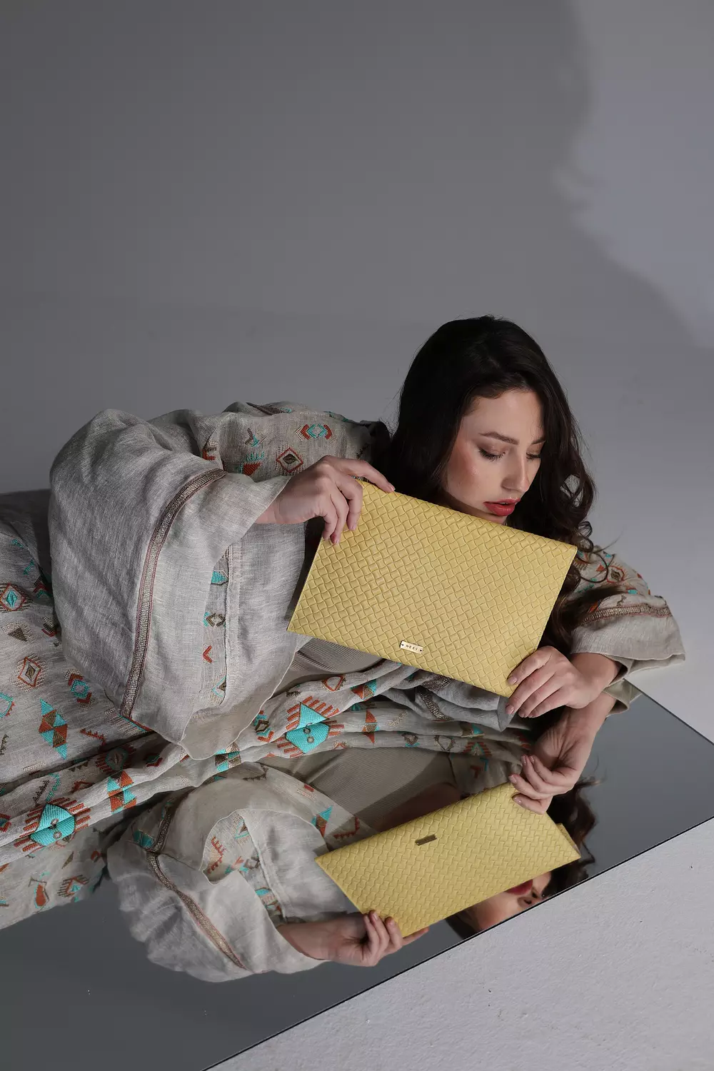 VeeV Yellow Clutch 2