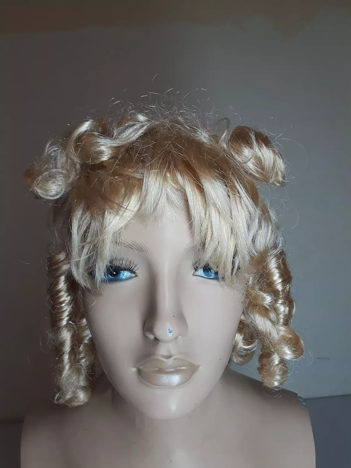marie antoinette wig image