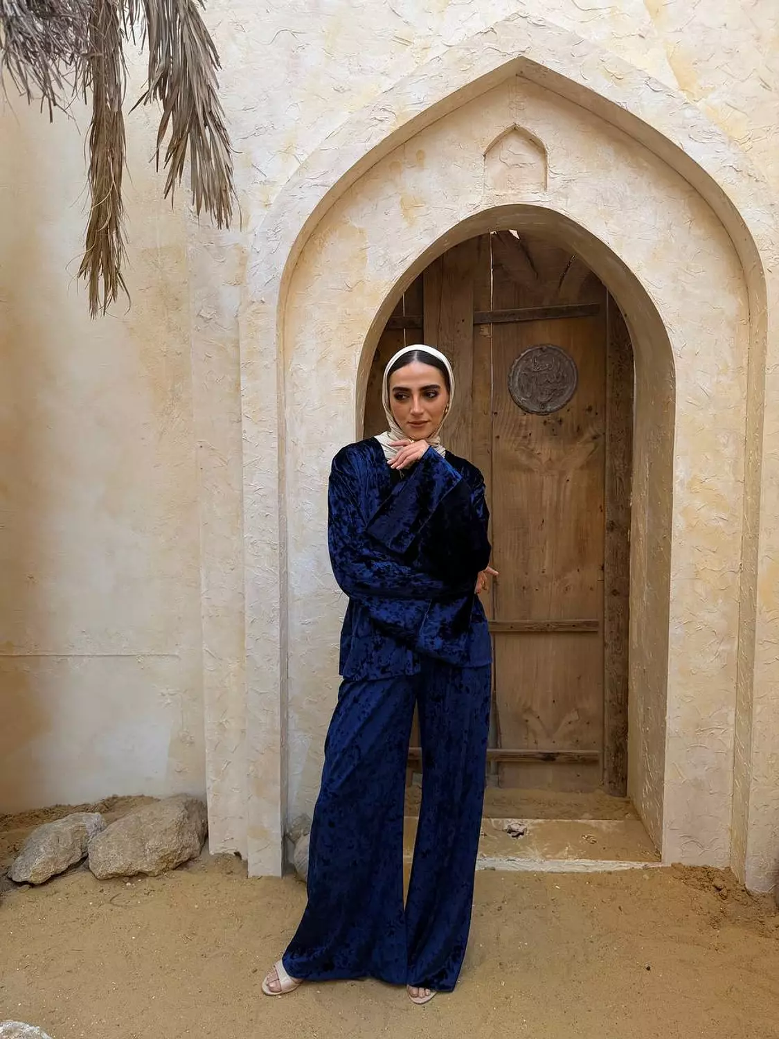 The velvet set  image