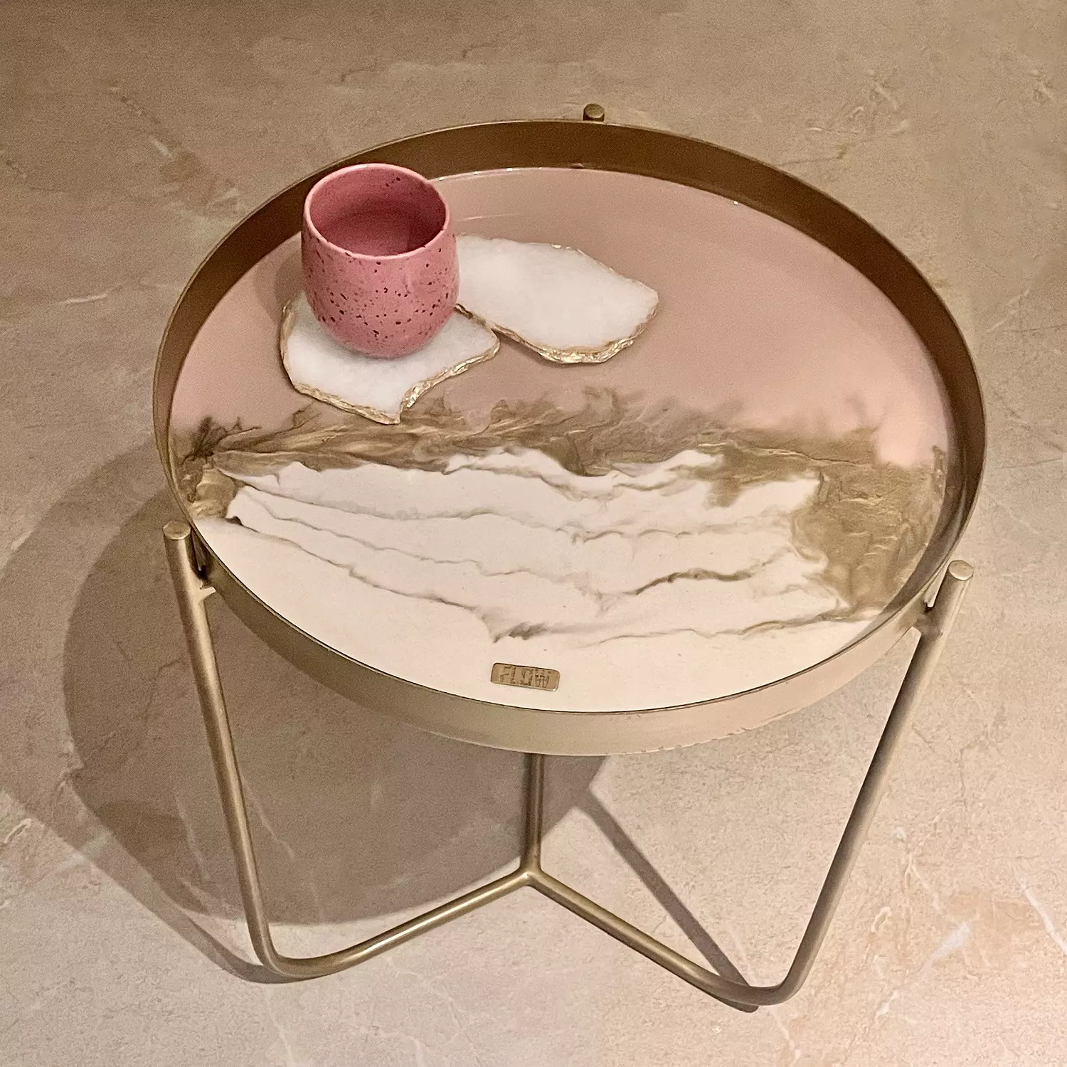 <p style="text-align: center"><strong>Rose / White- Gold Steel Side-Table</strong></p>