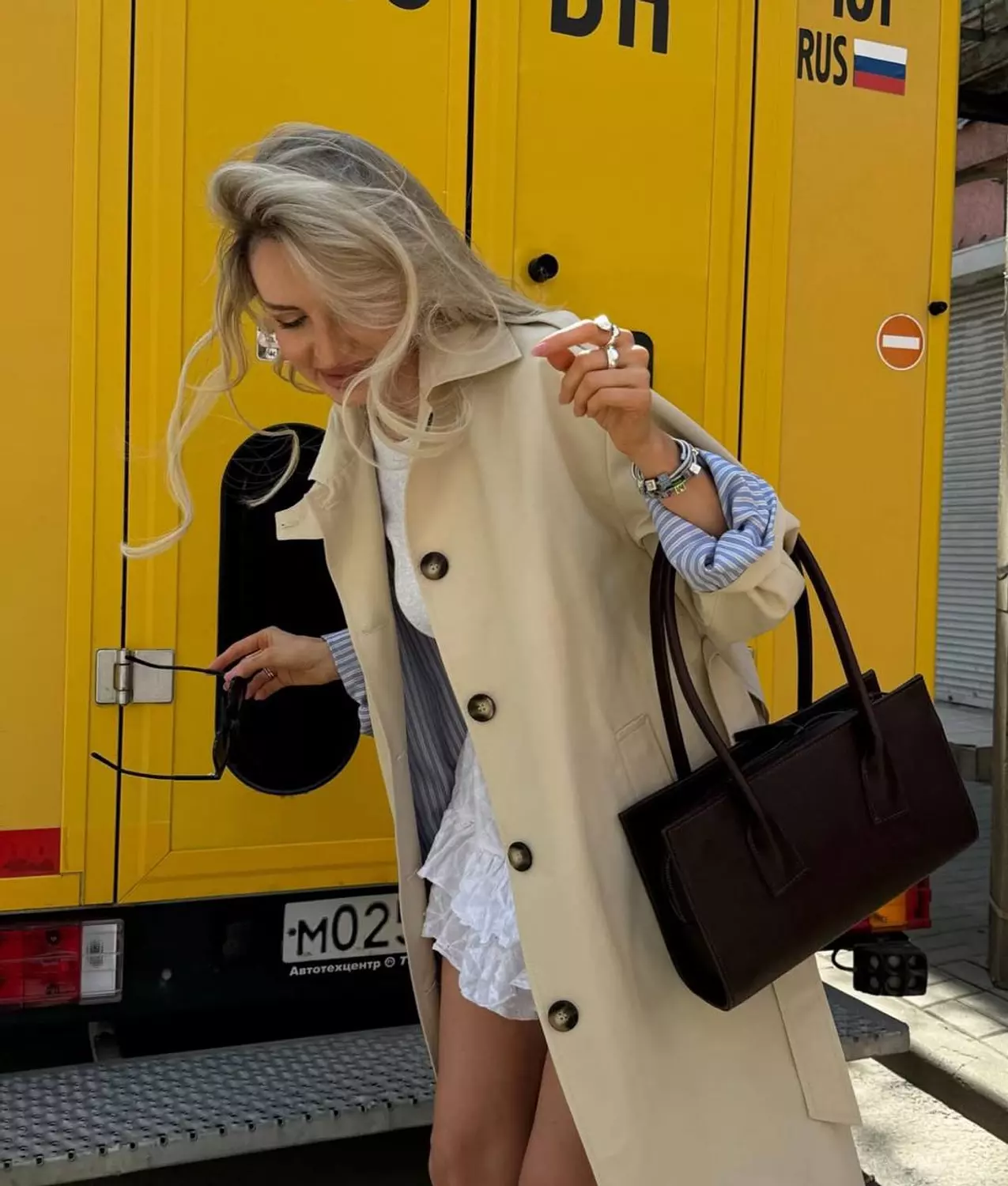 Trench coat with Striped back 1