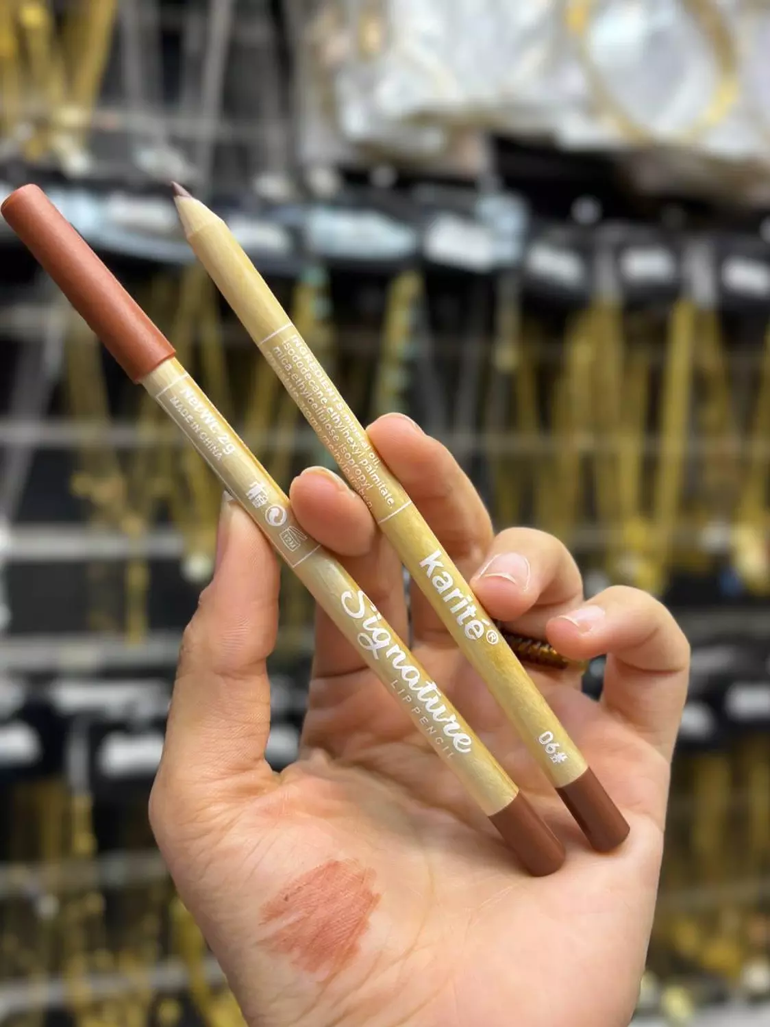 Offer 8 lip liner Karité  2