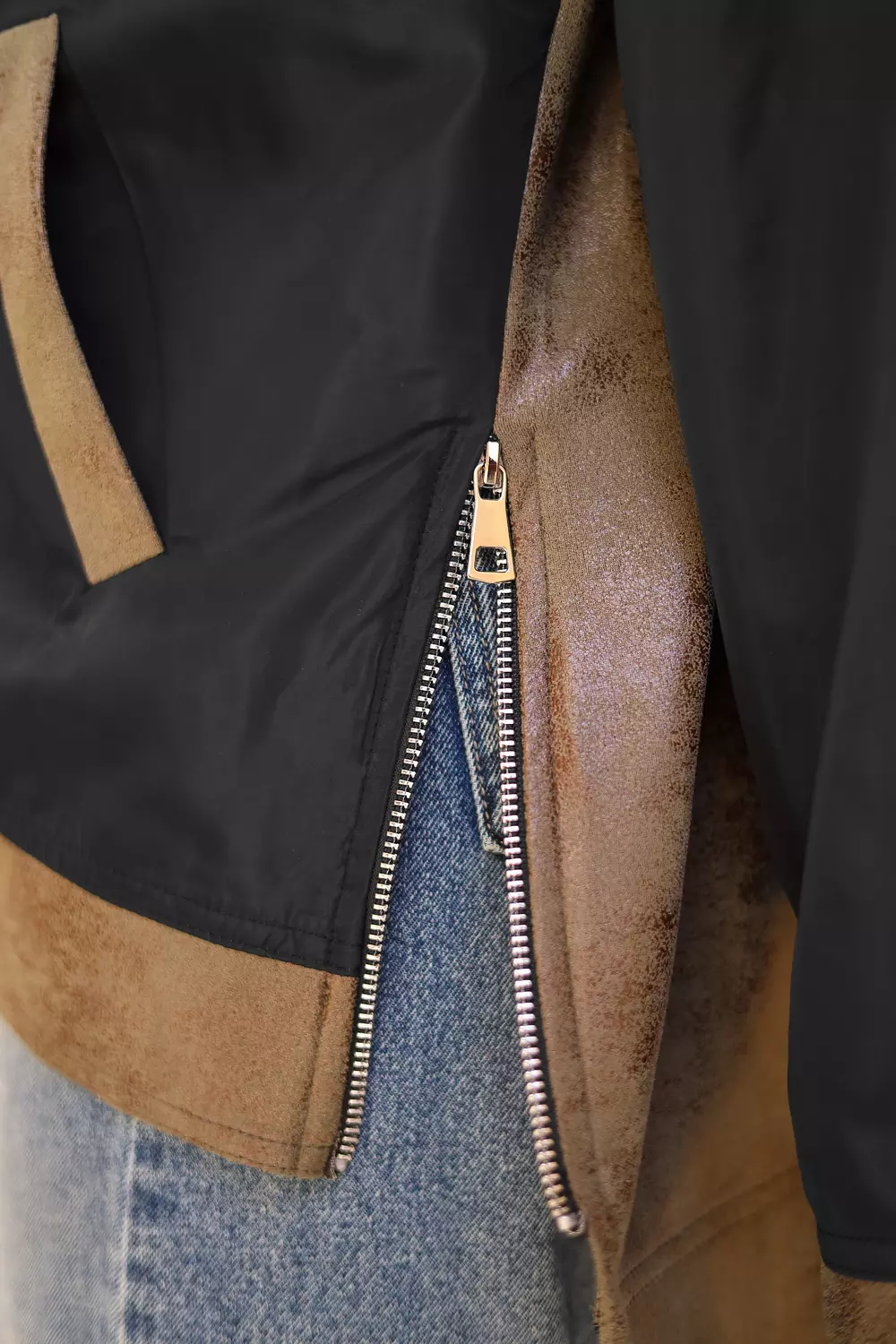 WATERPROOF & LEATHER JACKET IN OLIVE 5