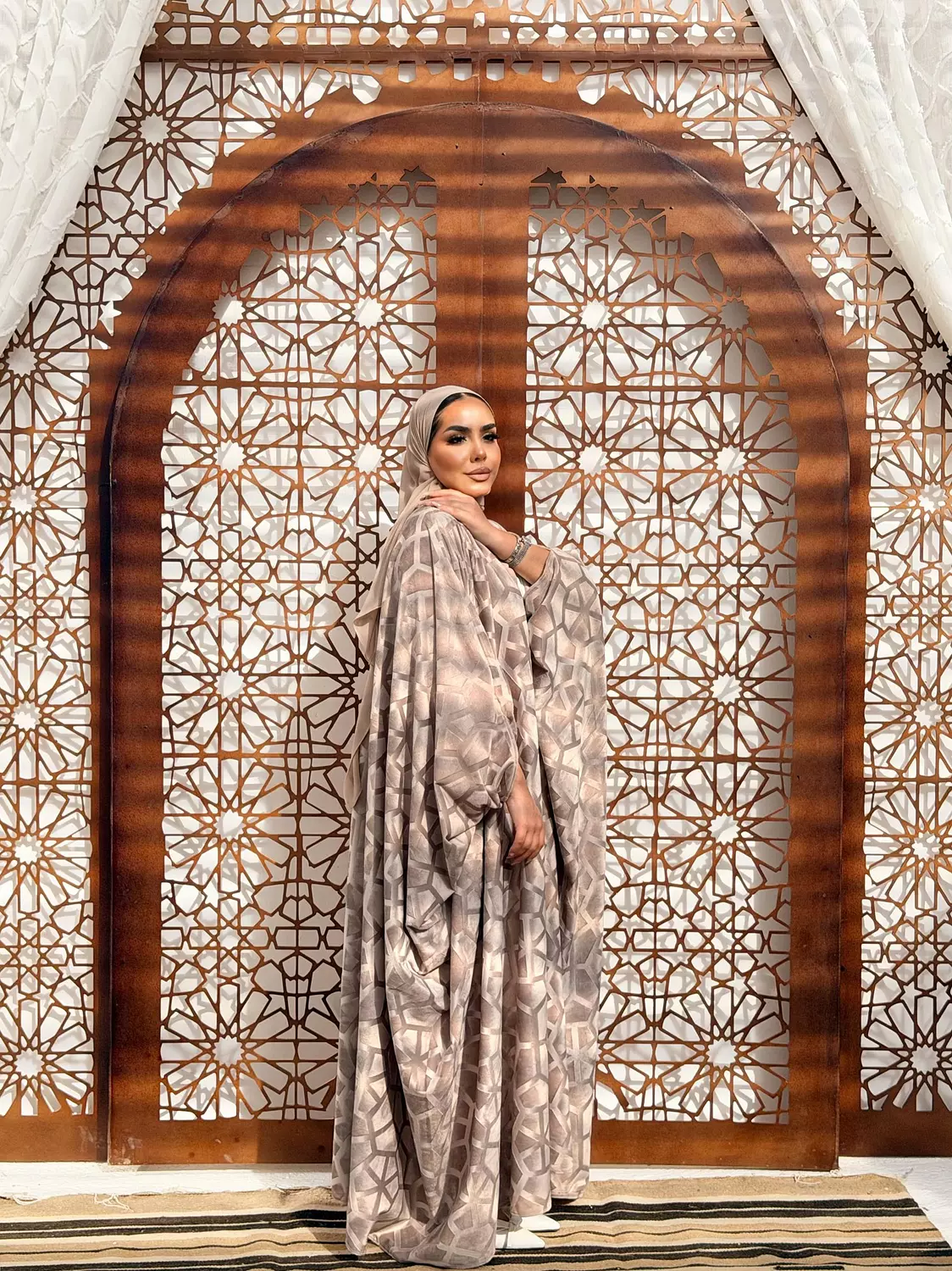 Layal Al-Rimal (Champagne Sand) hover image